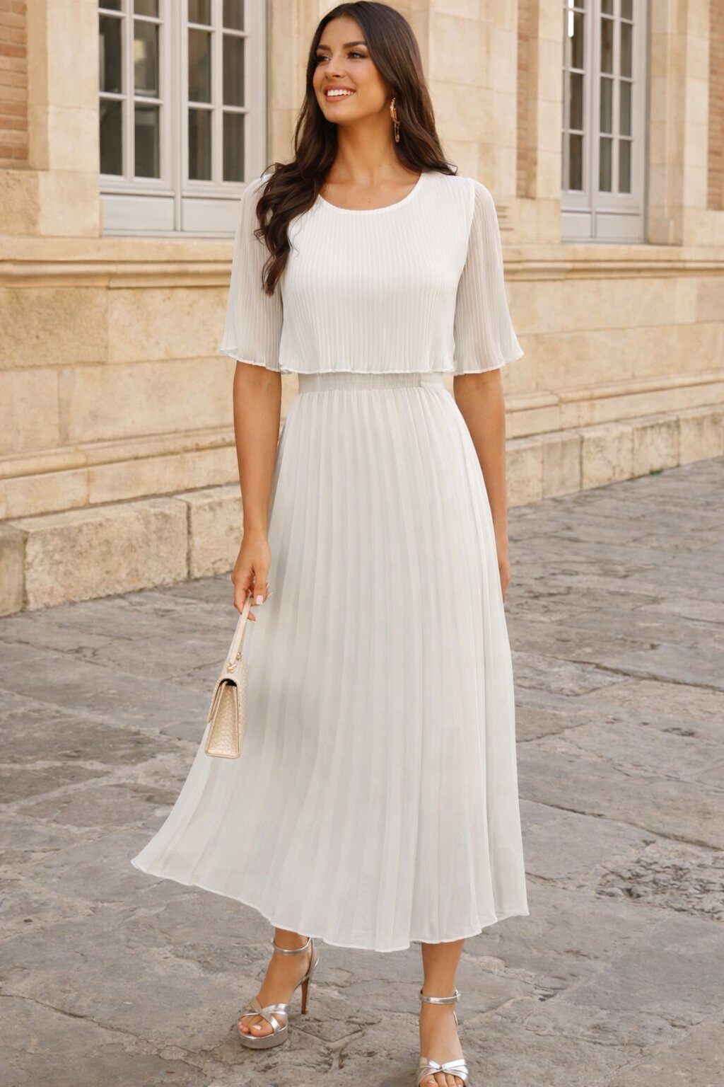 Grossiste AMARIA - Robe Femme Midi Plissée – Col Rond – Manches Courtes Évasées – Coupe Fluide Élégante - Viscose