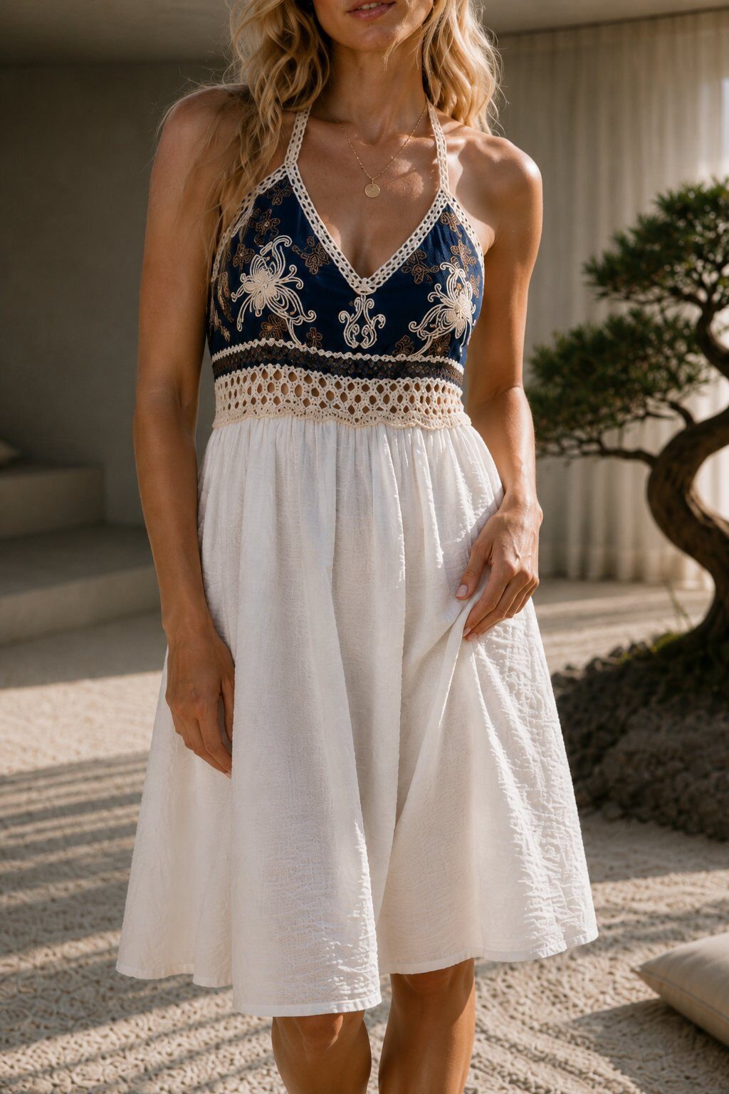 Grossiste AMARIA - Robe mi Longue Femme Bohème – Haut Brodé & Crochet – Bretelles Fines – Fluide - VISCOSE