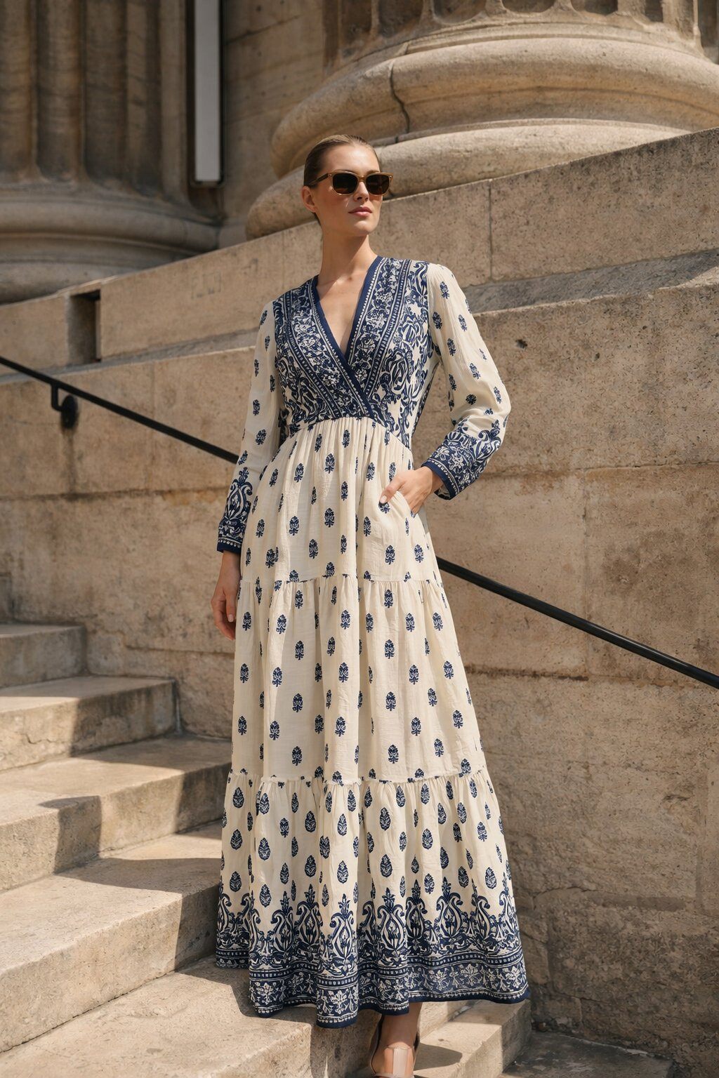 Grossiste AMARIA - Robe Longue Femme Imprimée – Col V Croisé – Manches Longues – Coupe Fluide – Style Bohème Chic - COTON