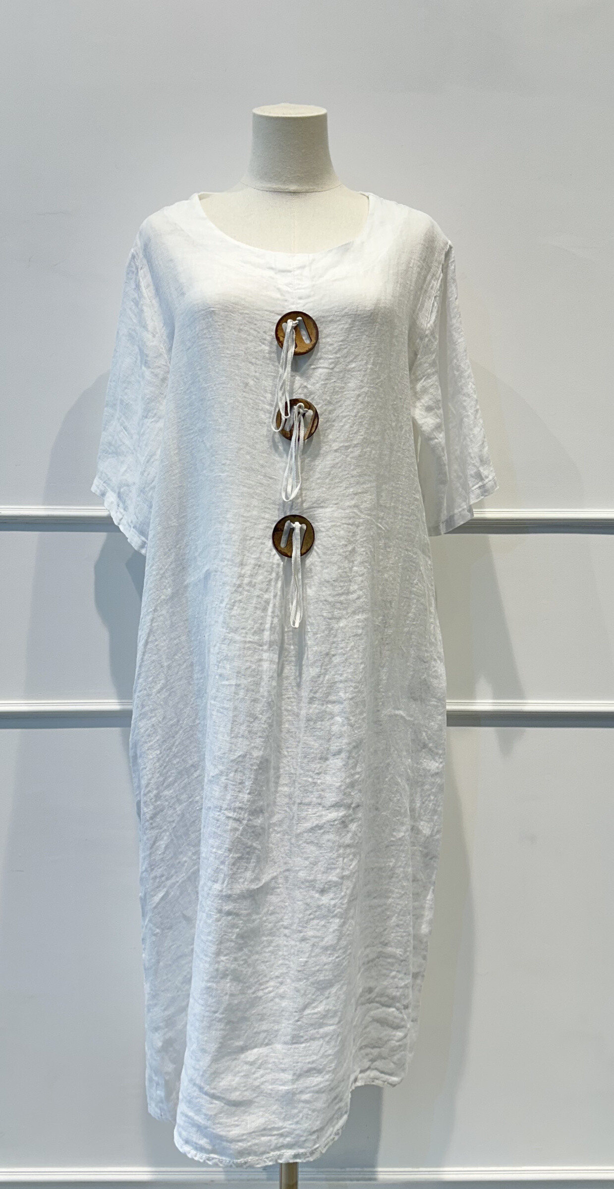 Grossiste AMARIA - Robe ample avec boutons – Confort & caractère
