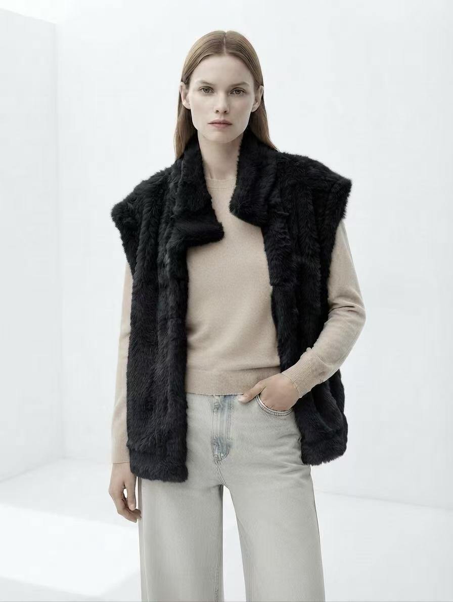 Wholesaler Amelé - Soft-touch faux fur vest