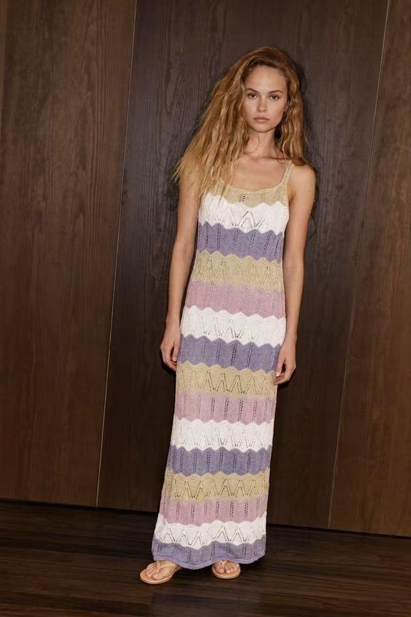 Grossiste Amelé - Robe longue ajourée multicolore