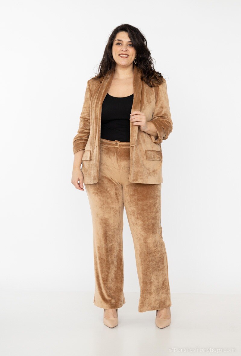 Grossista Amy&Clo - Blazer in morbido velluto di grandi dimensioni con tasche