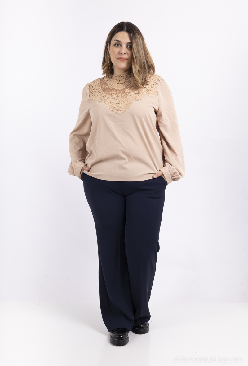 Grossiste Amy&Clo - PLUS SIZE Blouse à encolure en dentelle