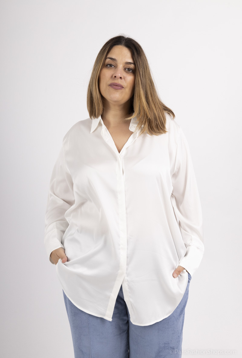 Großhändler Amy&Clo - Plus-Size-Hemd aus Satin und fließendem Stoff