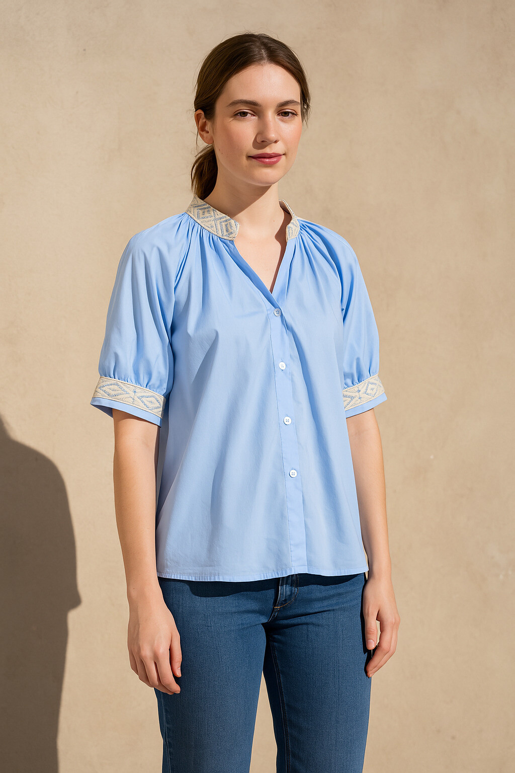 Mayorista Amy&Clo - Elegante blusa de manga corta