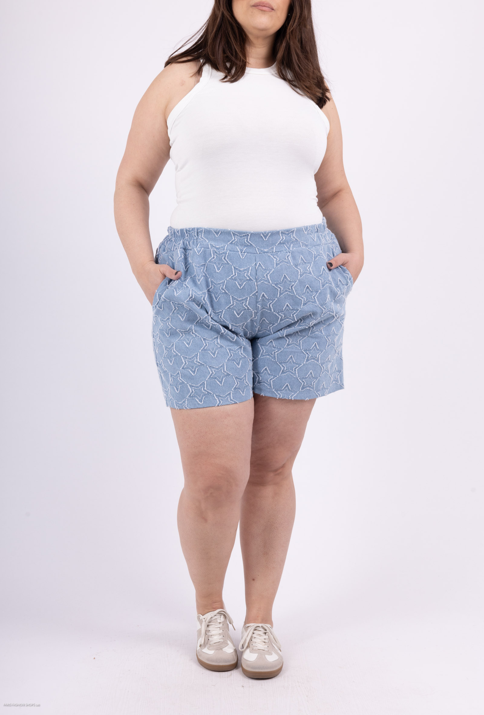 Wholesaler Amy&Clo - Elastic Plus Size Shorts with Stars
