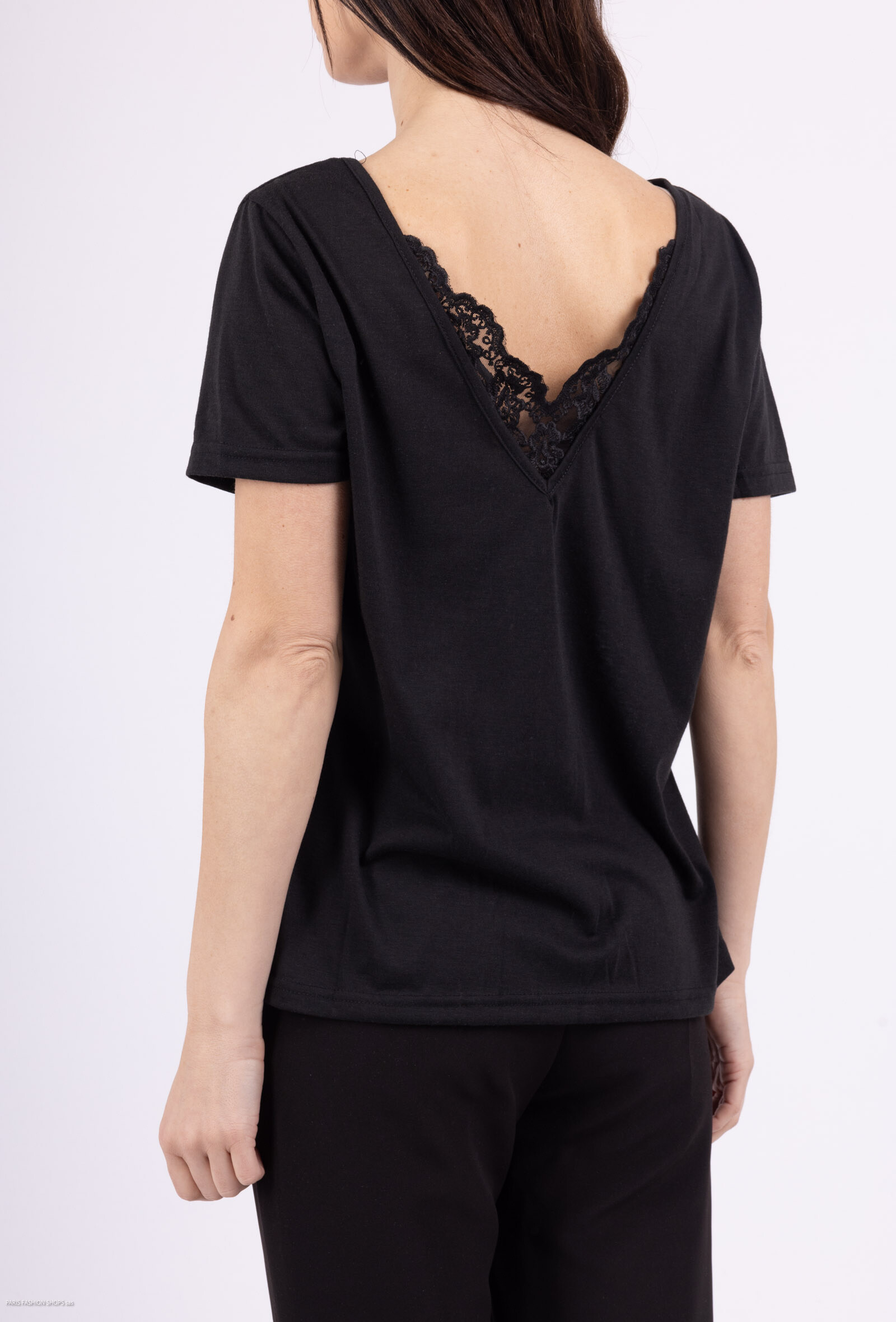Wholesaler Amy&Clo - V-neck t-shirt with lace detail on the back