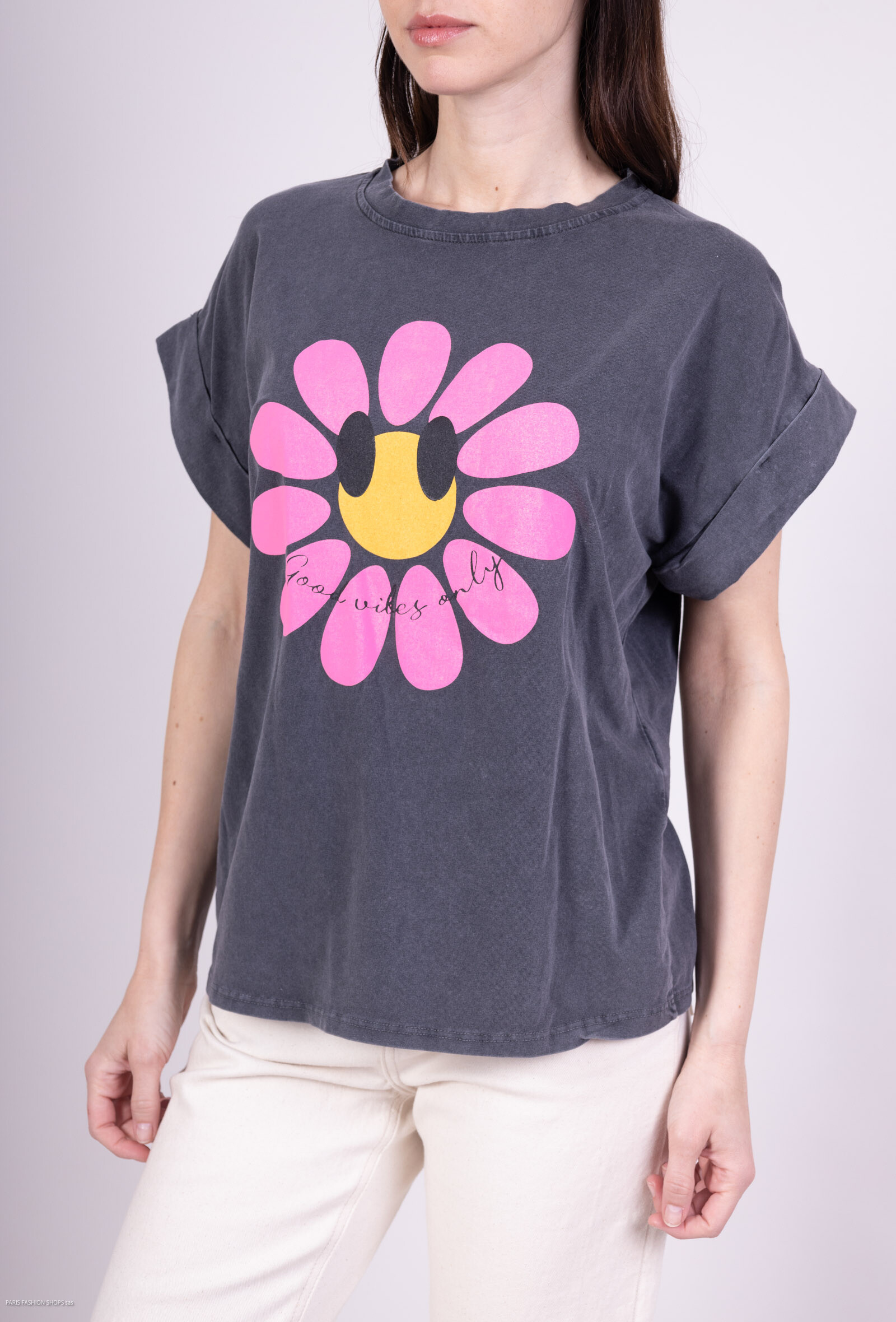 Wholesaler Amy&Clo - ONLY good vibes t-shirt