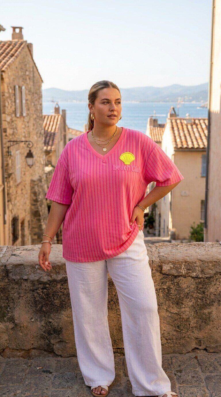 Grossista Amy&Clo - T-shirt stampata con scollo a V taglia grande