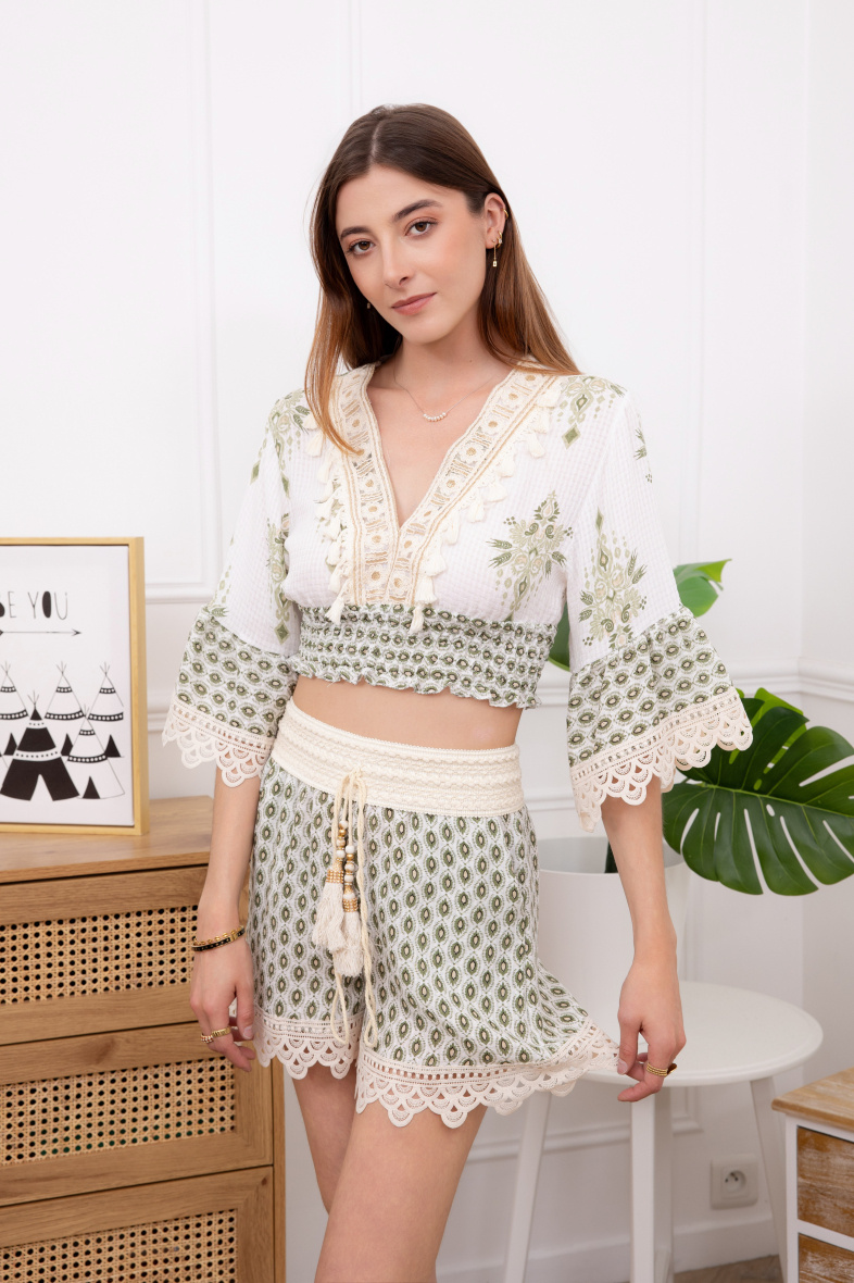 Wholesaler Amy&Clo - Bohemian style shell lace long sleeve top
