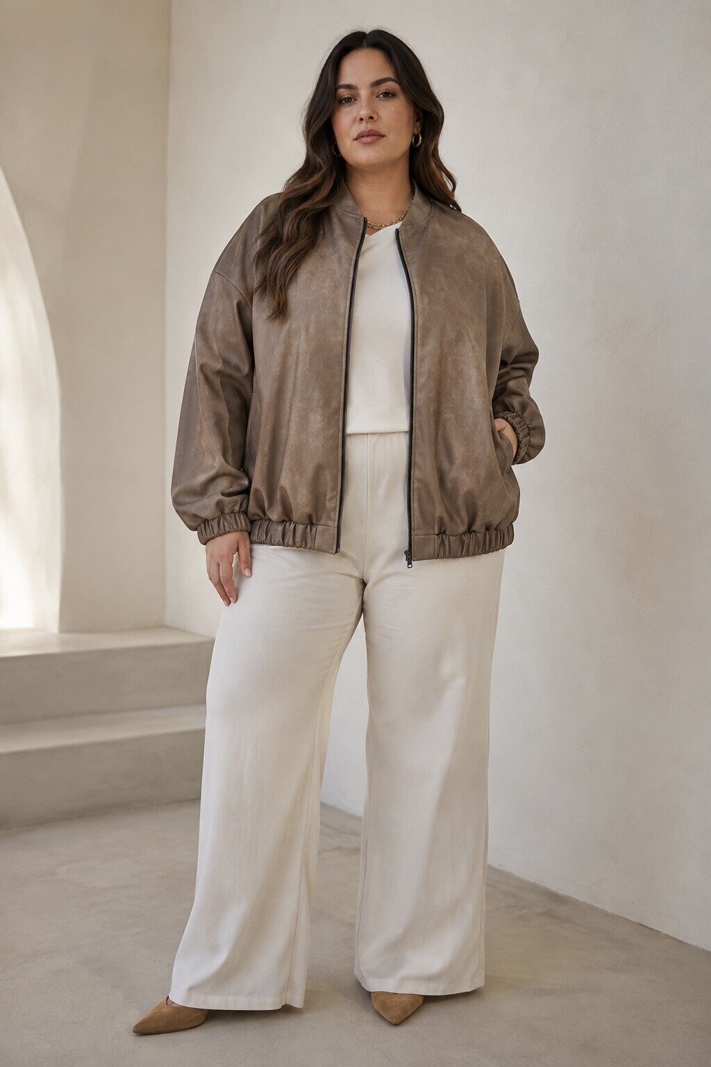 Großhändler Amy&Clo - PLUS SIZE Kunstlederjacke mit Reißverschluss