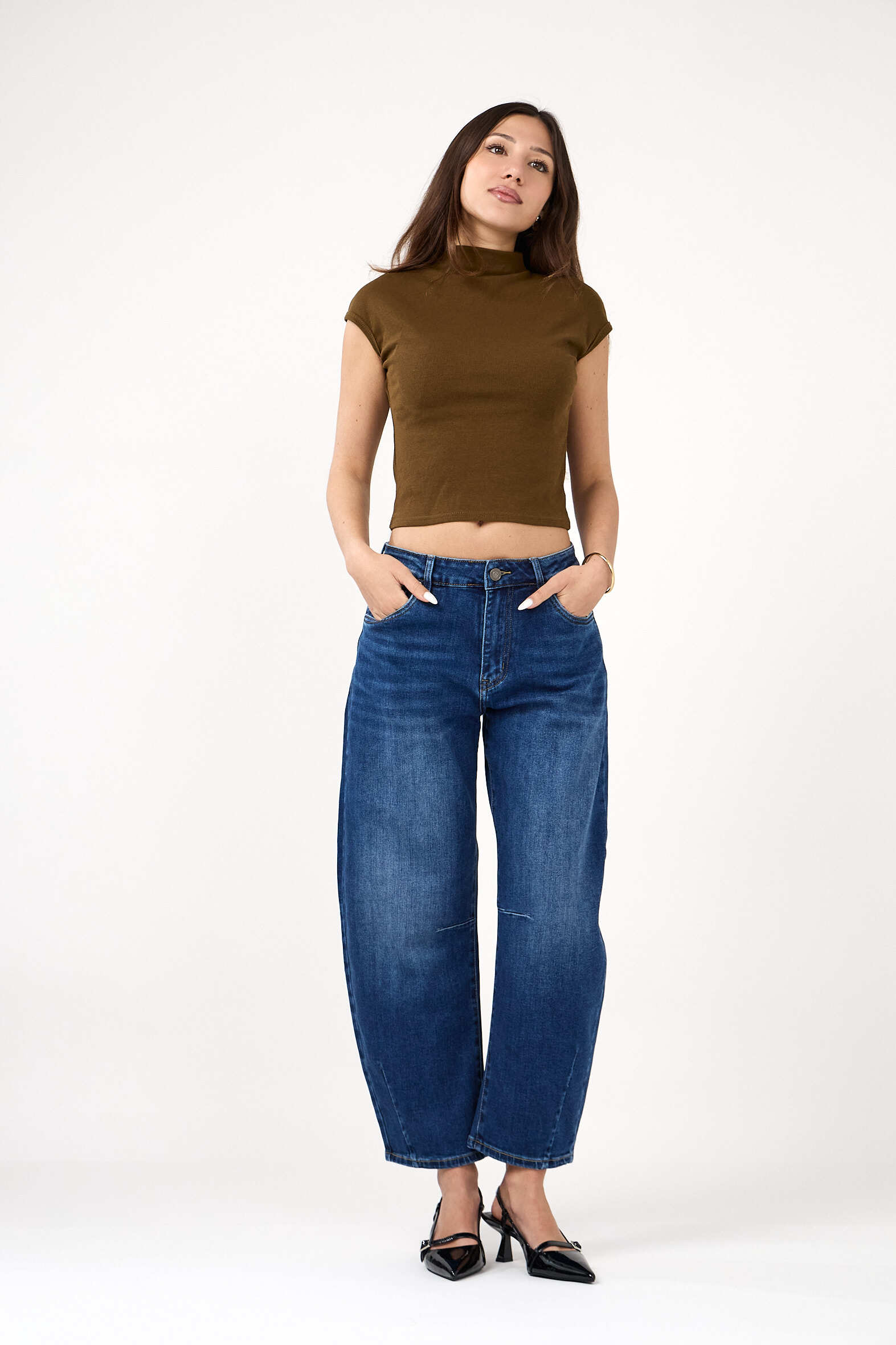 Grossiste Ana & Lucy - Jeans Barrel "Livia" (Cropped) - Ana & Lucy
