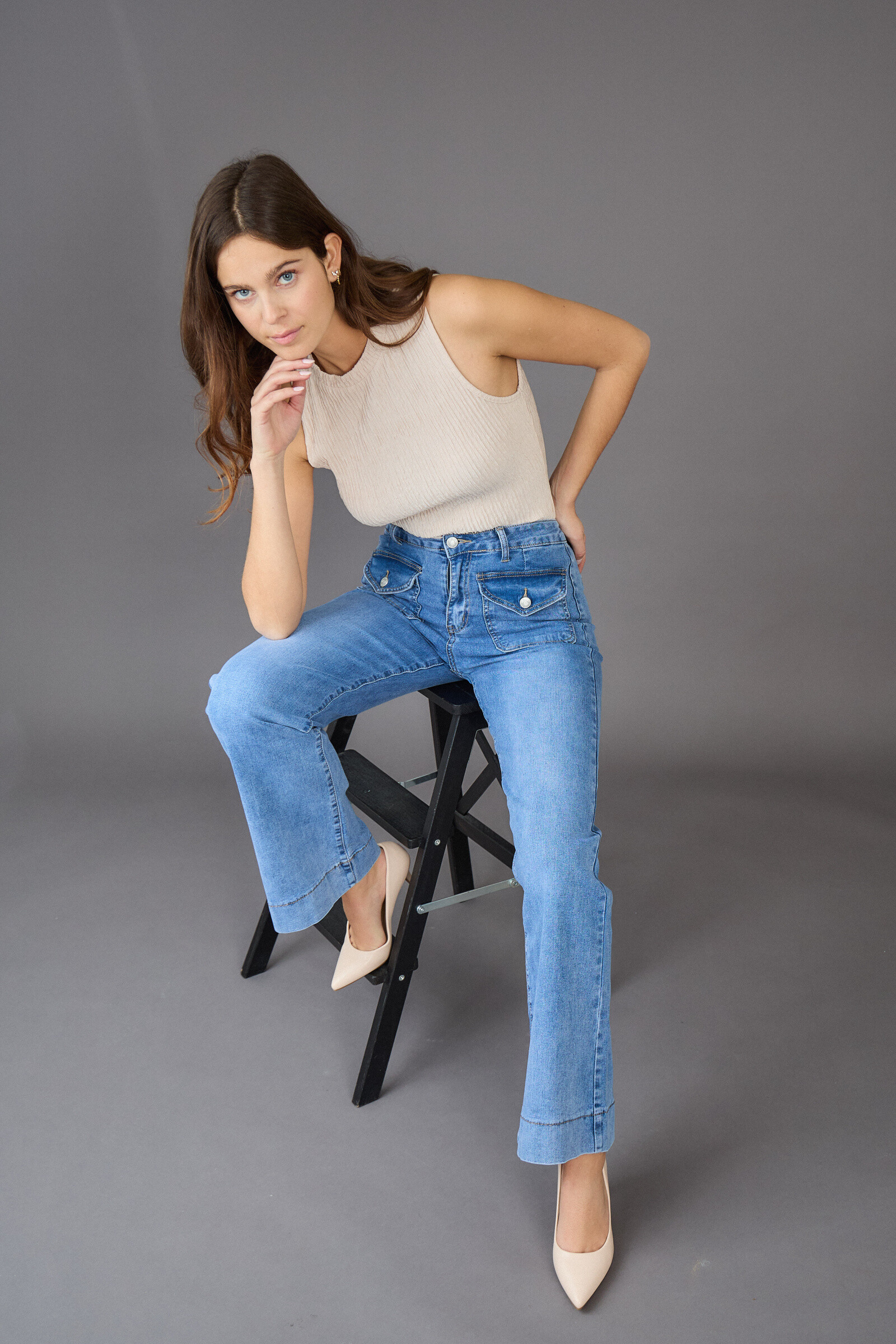 Wholesaler ANA & LUCY - Wide-Leg Jeans (Patch pockets with buttoned flap) - ANA & LUCY