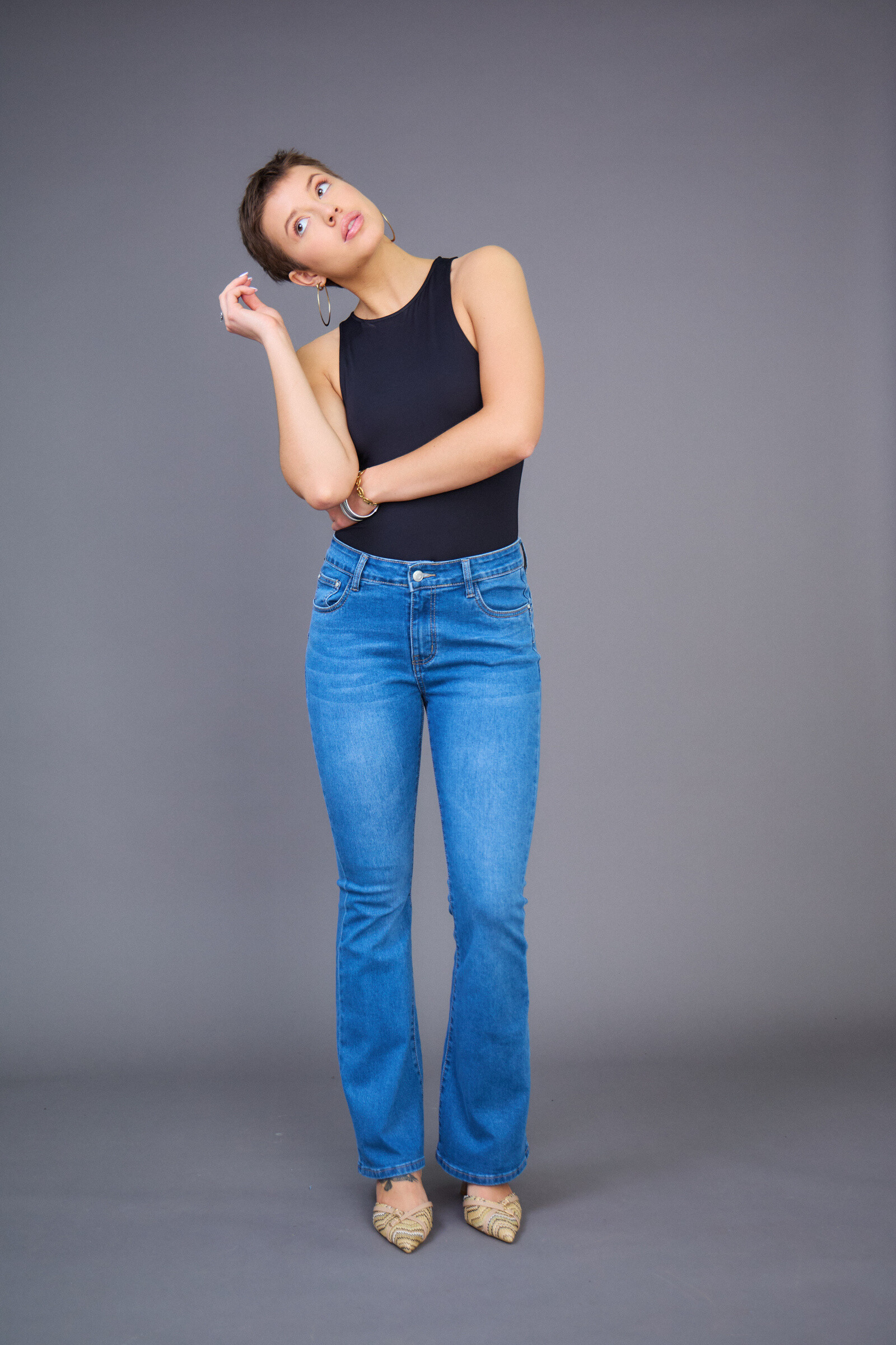 Großhändler ANA & LUCY - Jeans Flare (Push -up) - ANA & LUCY