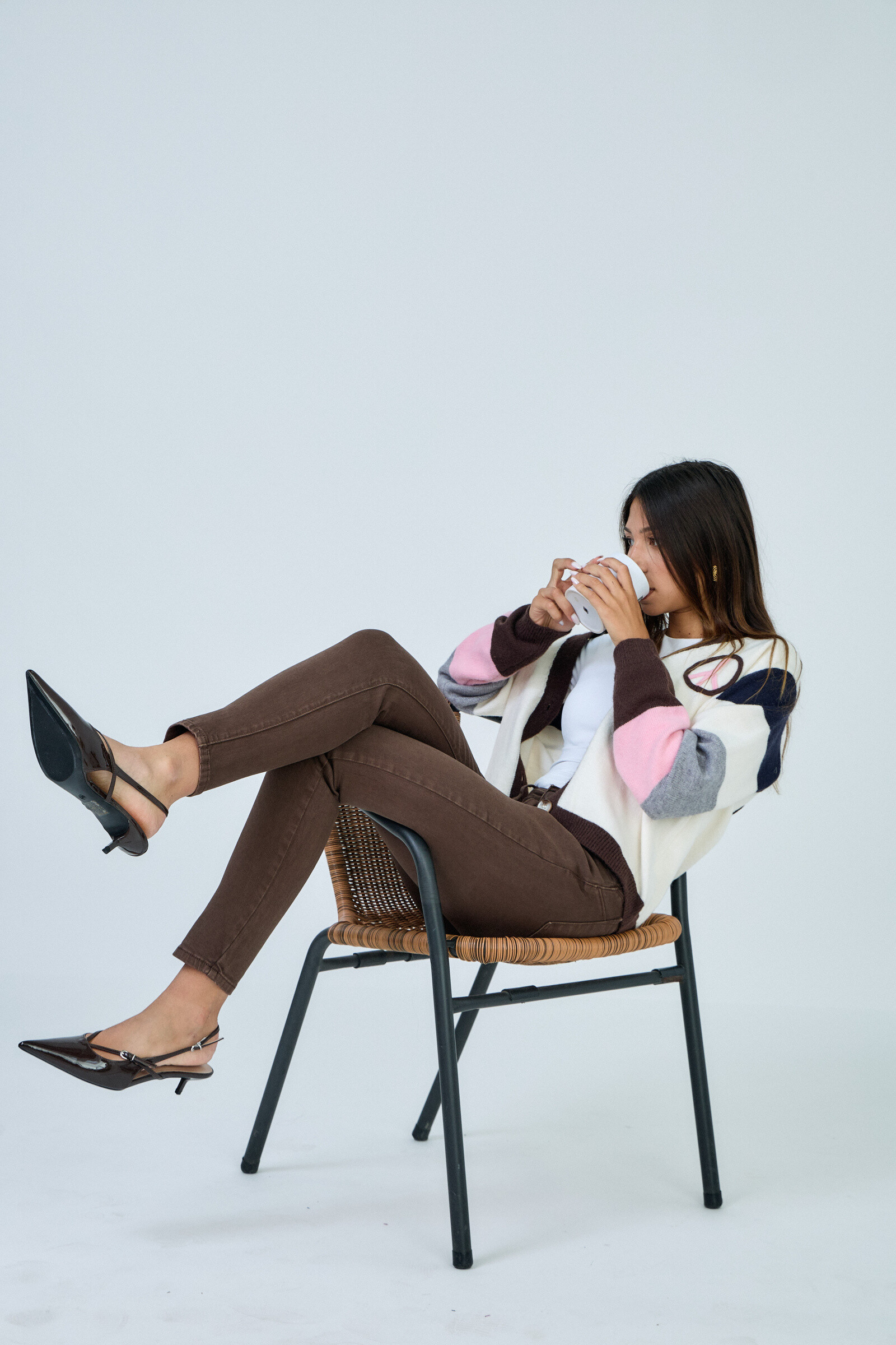 Grossiste ANA & LUCY - Pantalon slim en couleur ( Push-up ) - ANA & LUCY
