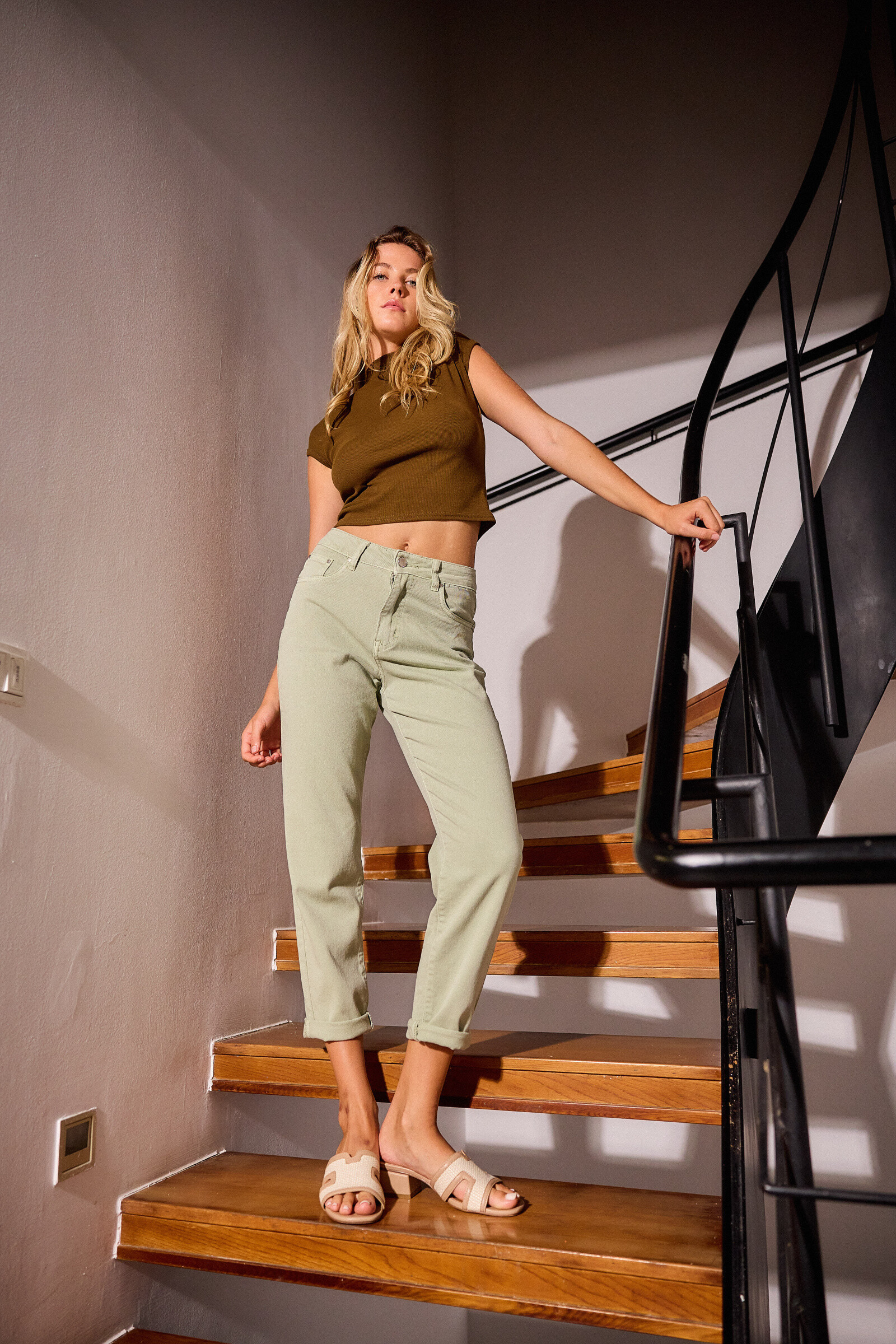 Mom pants (Cuffed hem) - ANA & LUCY - Light Green - 2 - large format