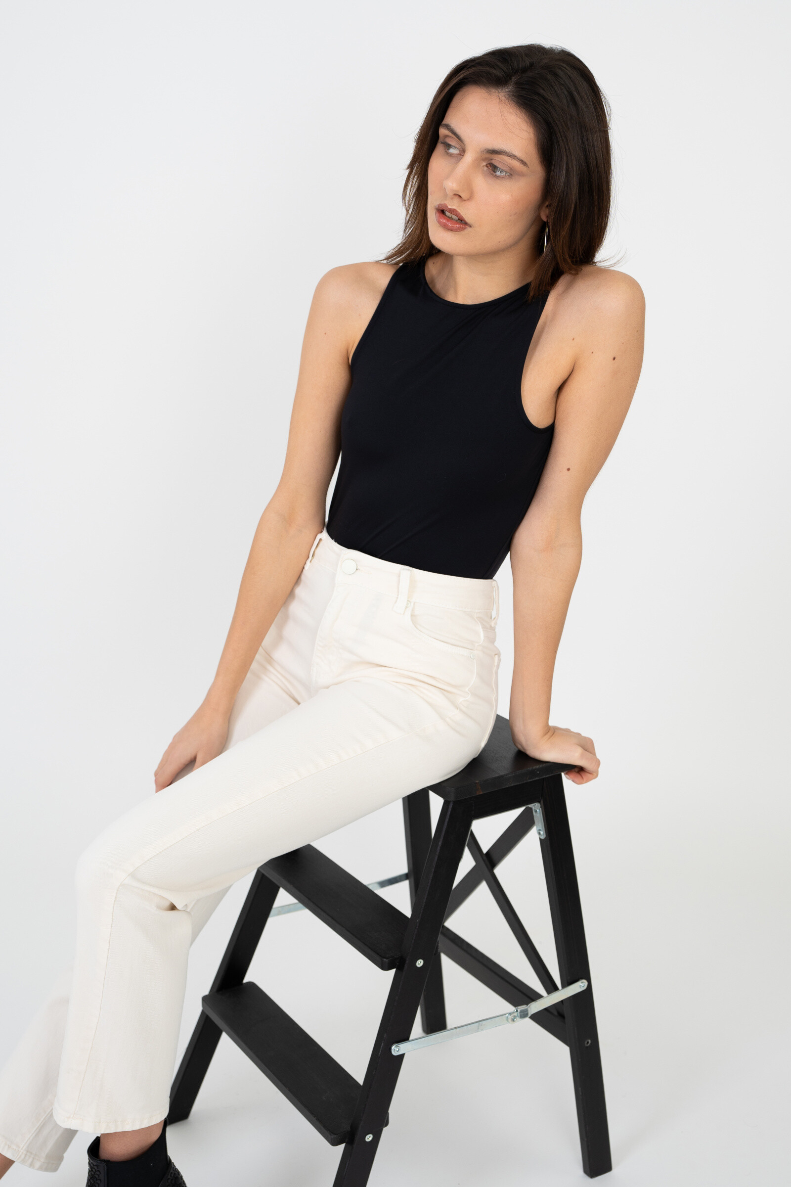 Straight-leg pants in color (Straight cut) - ANA & LUCY - Ecru - 1 - large format