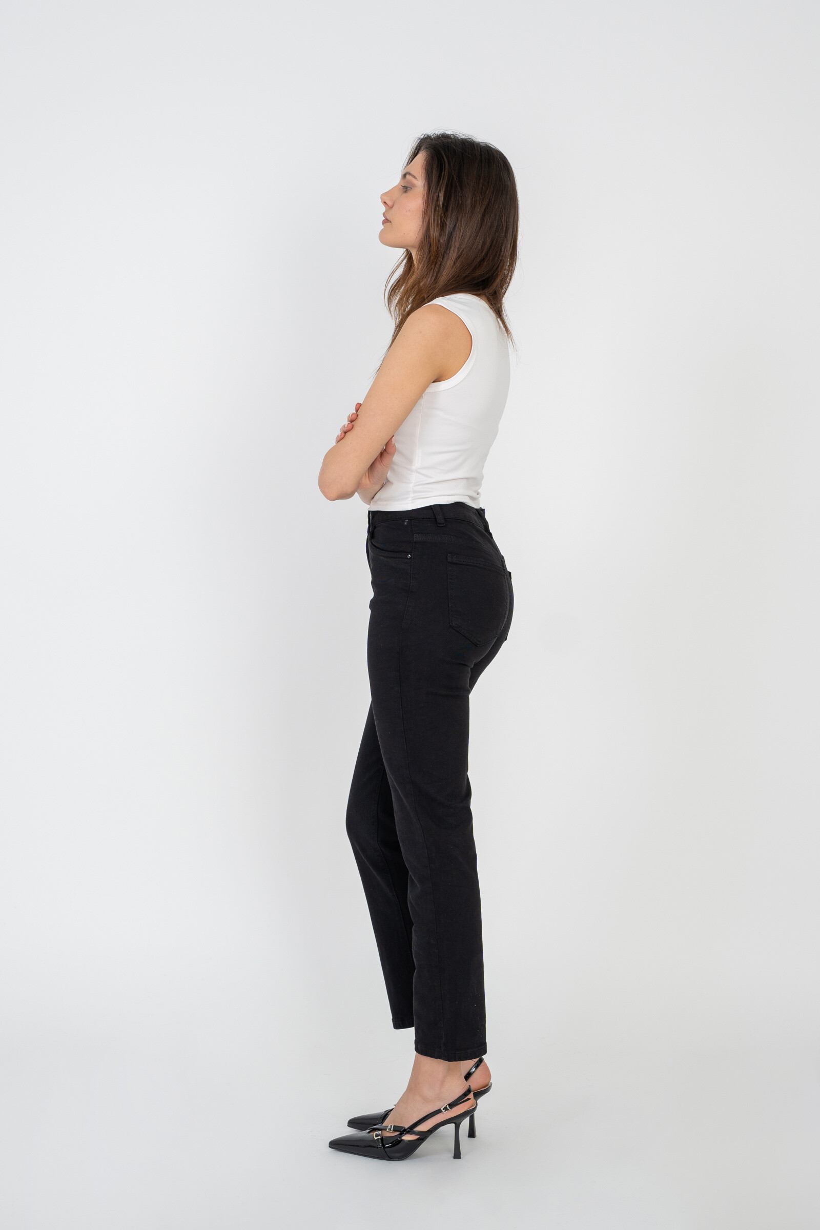 Straight-leg pants in color (Straight cut) - ANA & LUCY - Black - 3 - large format