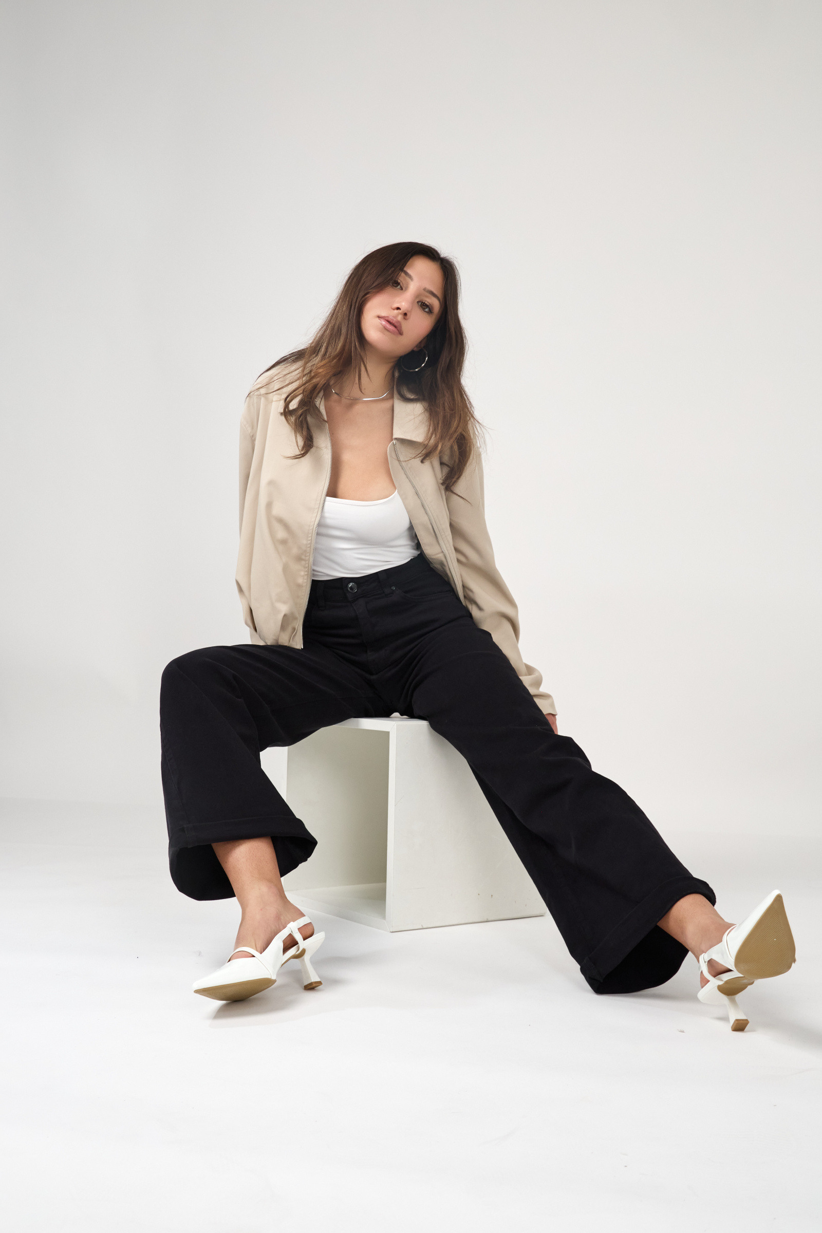 Grossiste Ana & Lucy - Pantalon straight relaxed "Évelyne" - Ana & Lucy