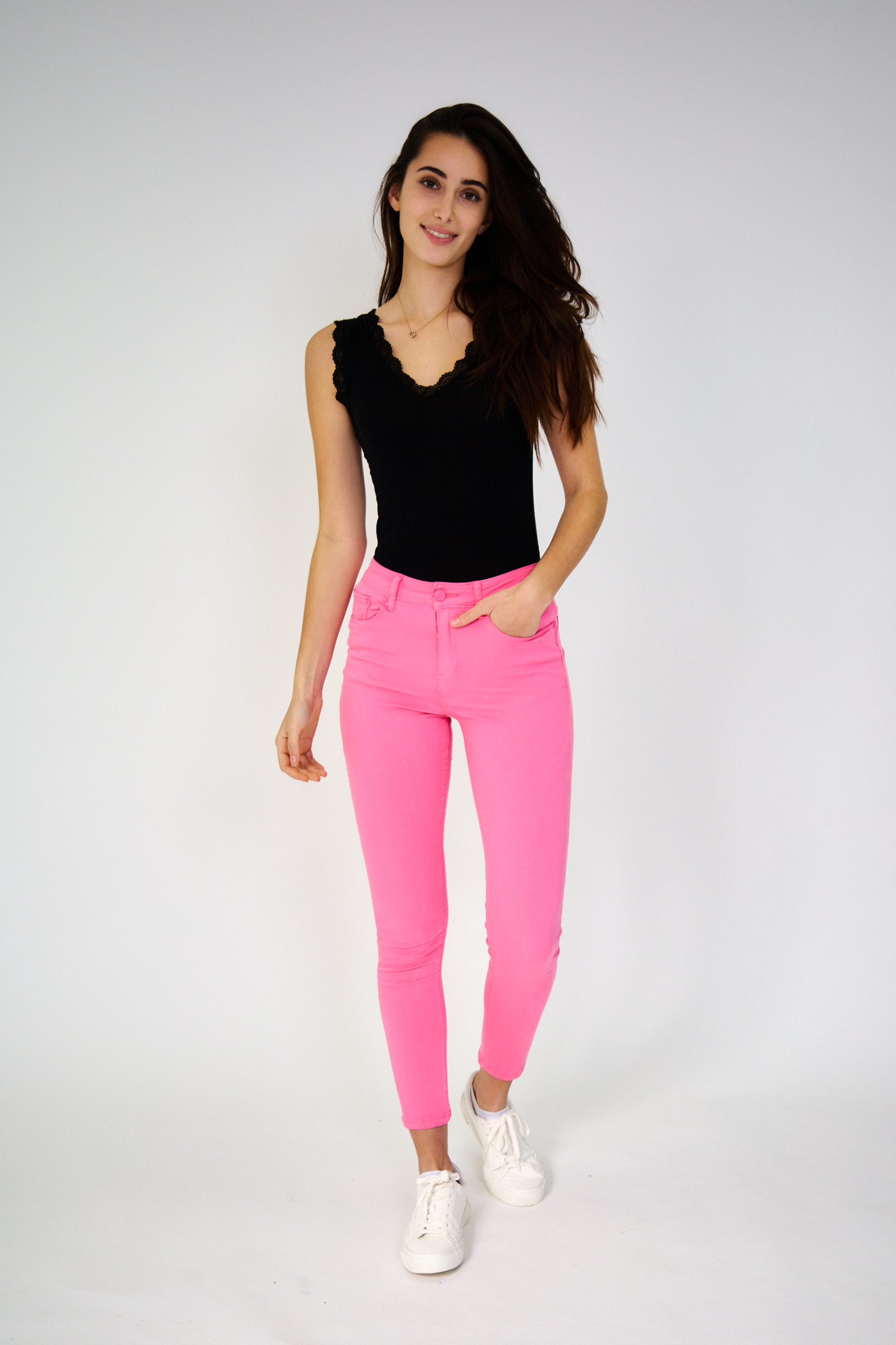 Grossiste Ana & Lucy - Pantalon slim "Anna" (Petite taille) - Ana & Lucy