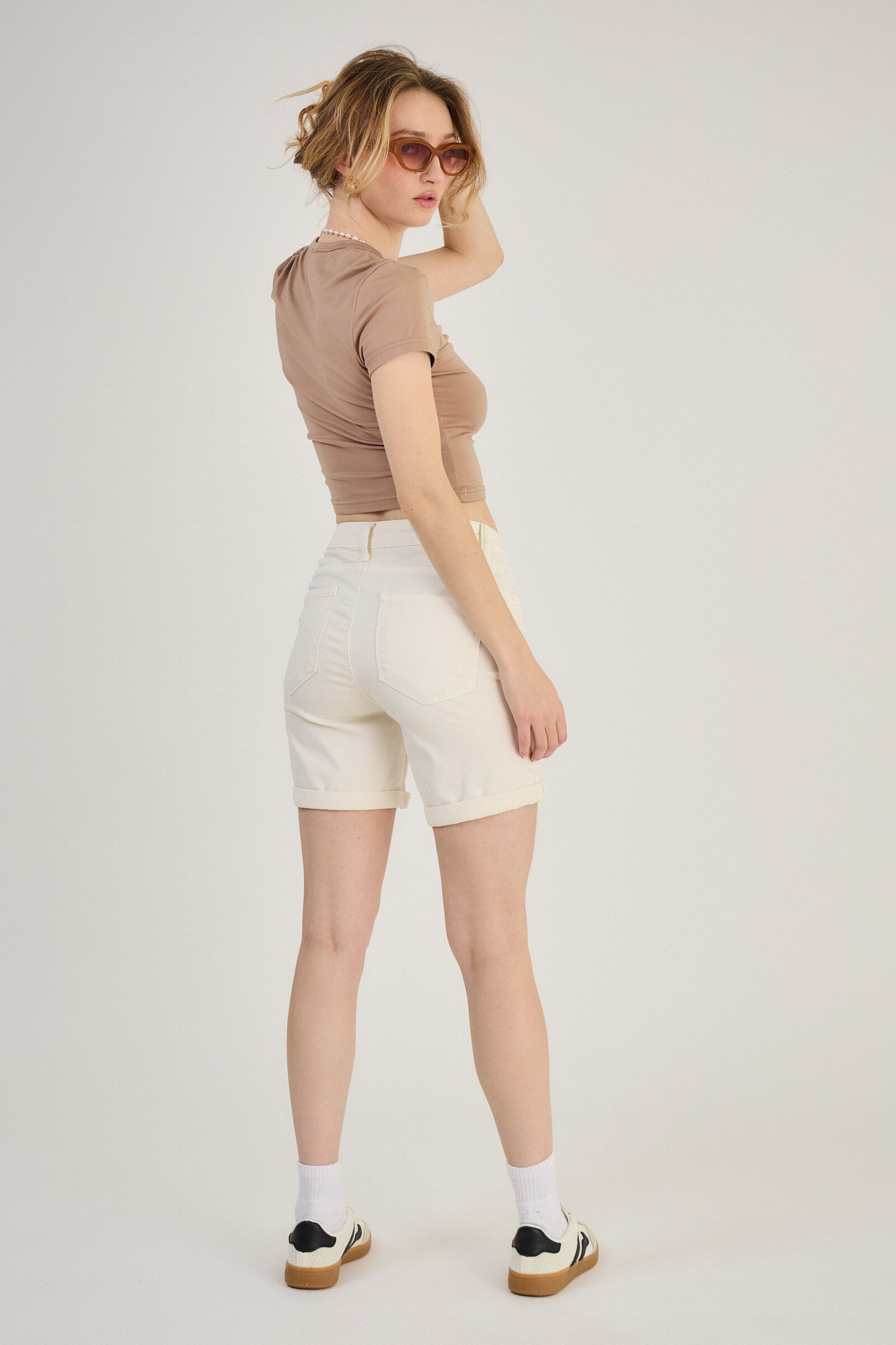 Slim colored shorts (Push-up) - ANA & LUCY - Ecru - 5 - large format