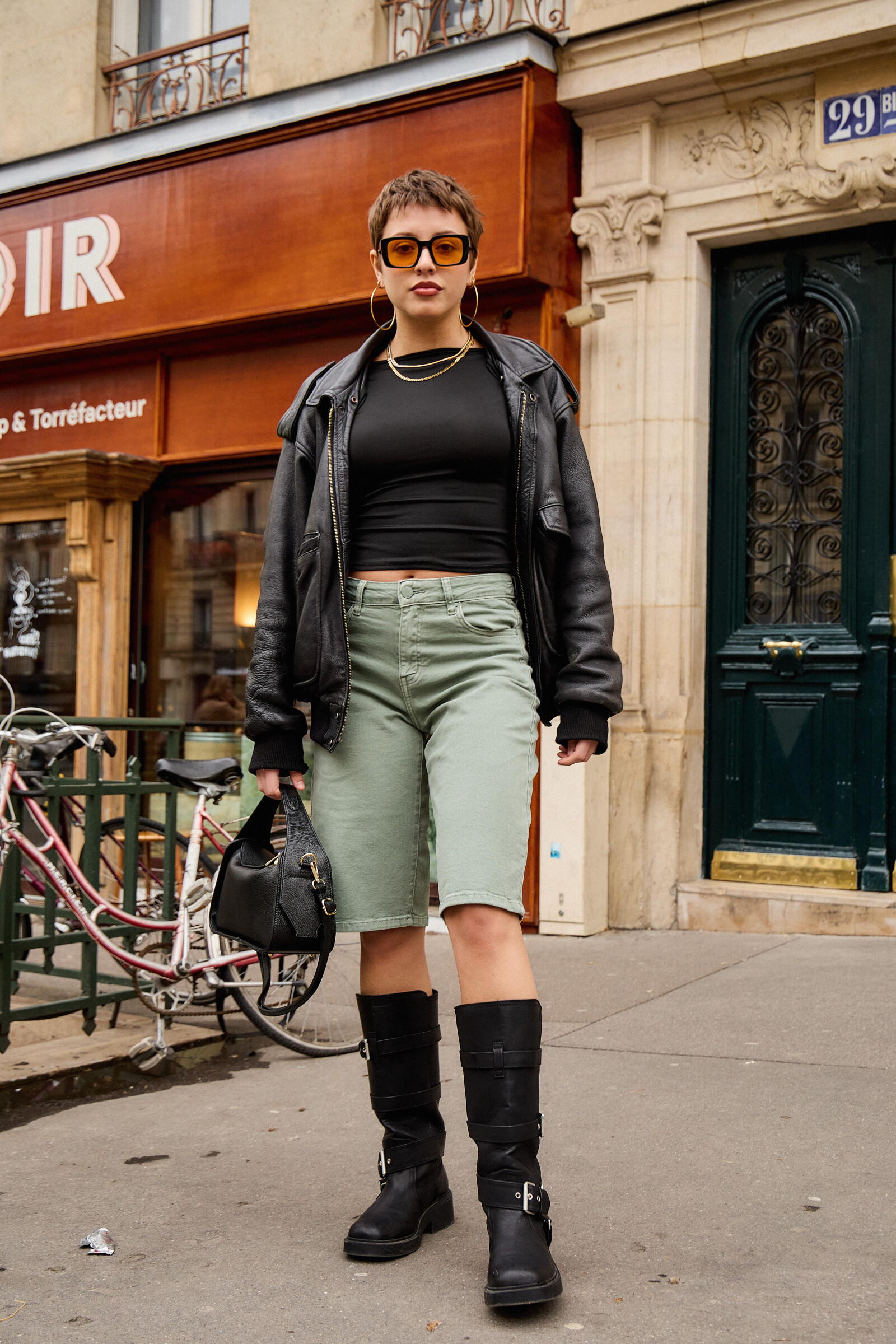 Grossiste ANA & LUCY - Short bermuda Baggy-dad en couleur ( Coupe ample ) - ANA & LUCY
