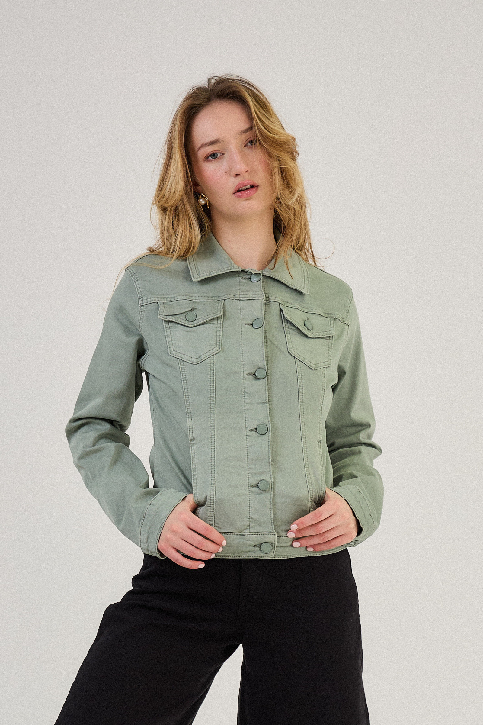 Grossiste Ana & Lucy - Veste regular en couleur ( Coton Stretch ) "Romane" - ANA & LUCY