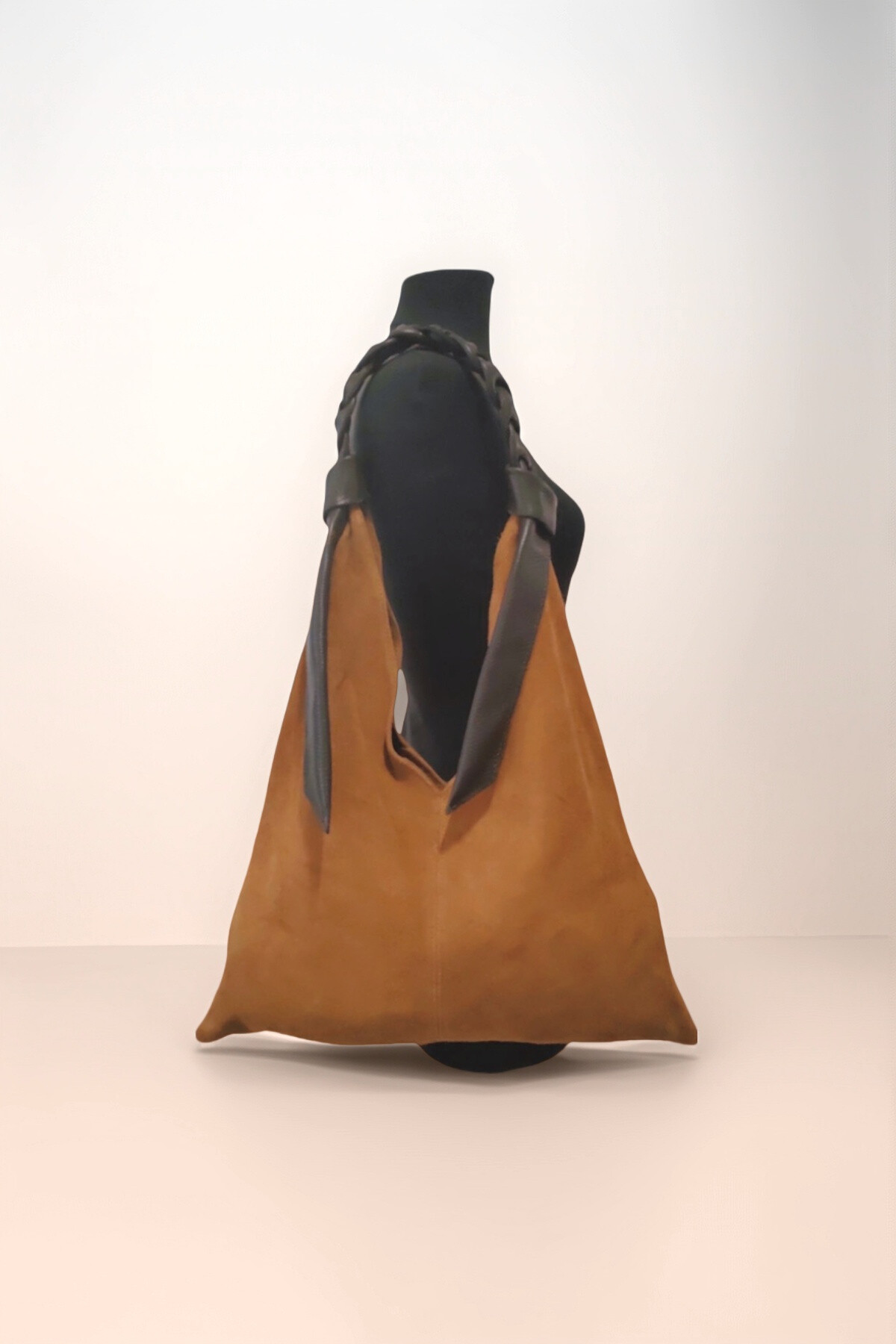 Grossista Andie Blue - BORSA HOBO IN PELLE GRANATA FODERATA IN SCAMOSCIATO 46*2*68CM