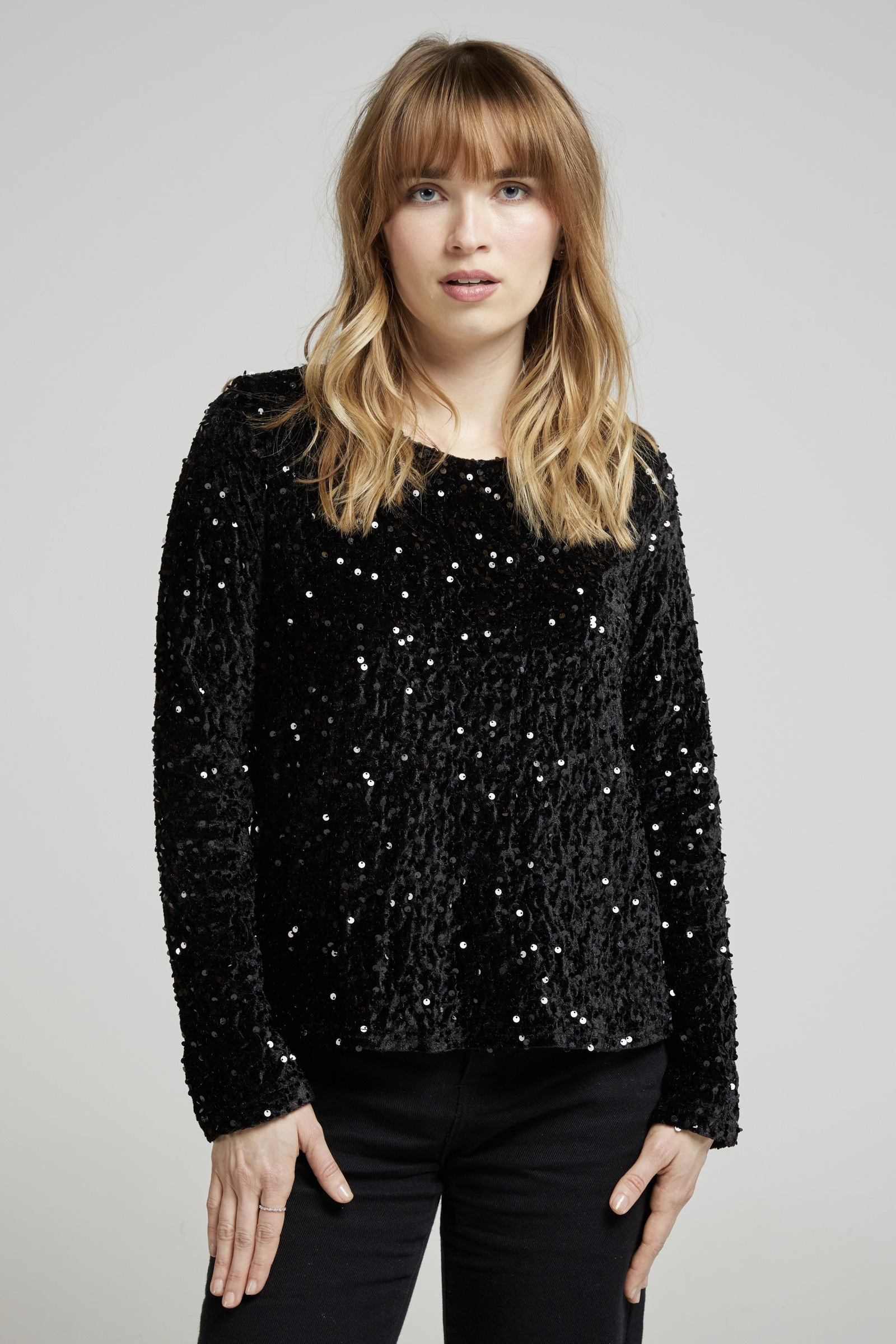 Wholesaler Andy & Lucy - Chic black velvet sequin blouse