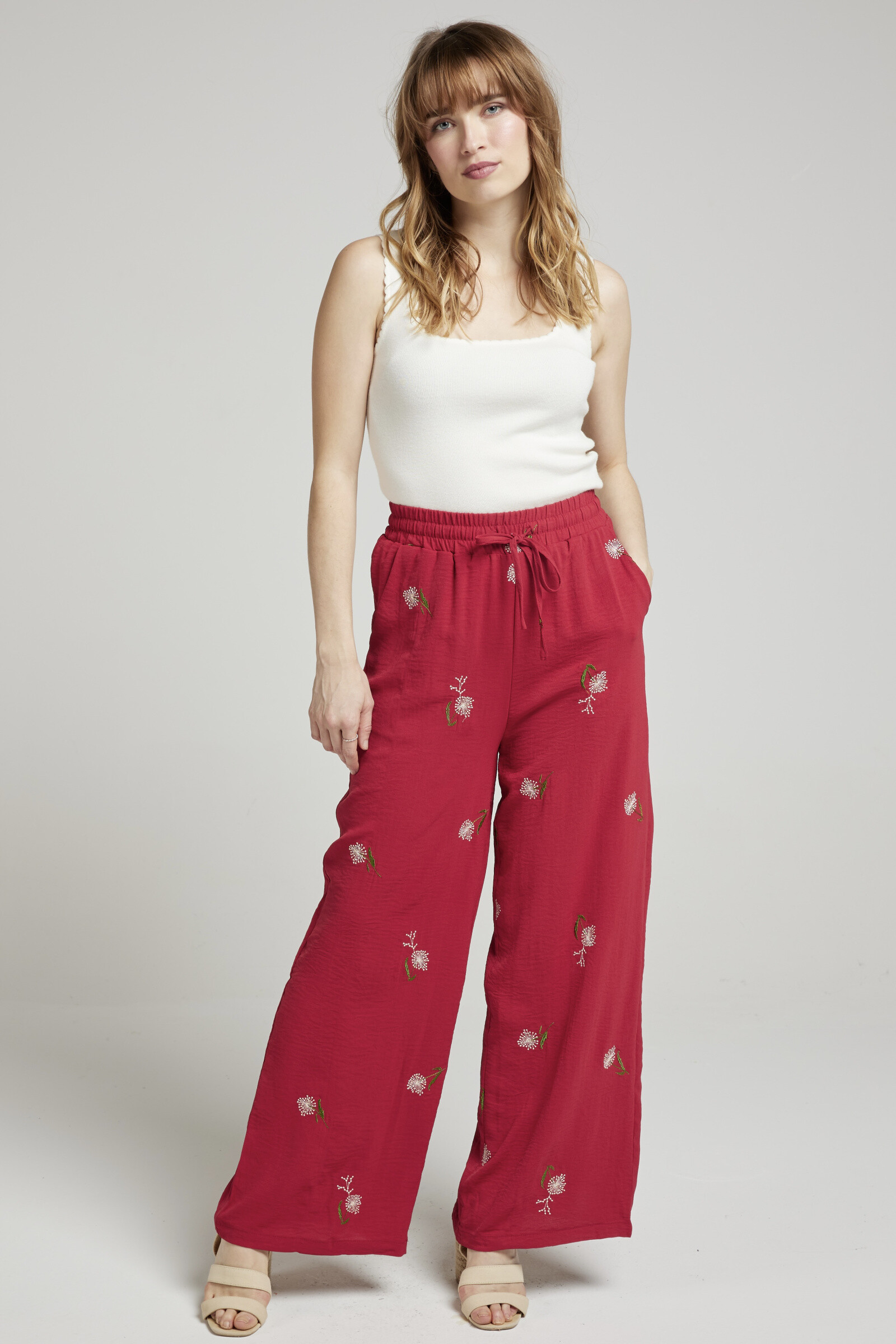 Wholesaler Andy & Lucy - Elegant embroidered flowing pants