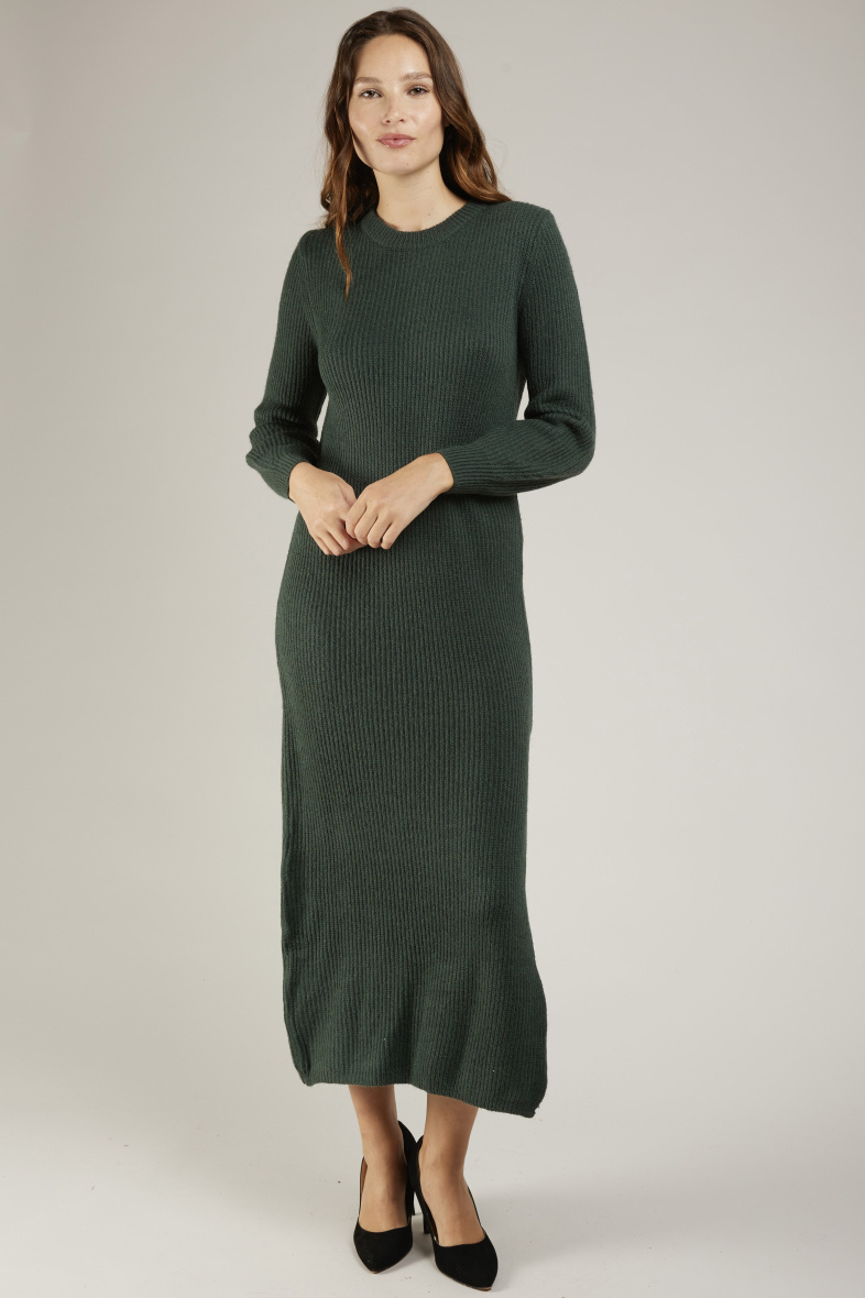 Grossiste Andy & Lucy - Robe pull longue fendue sur le coté