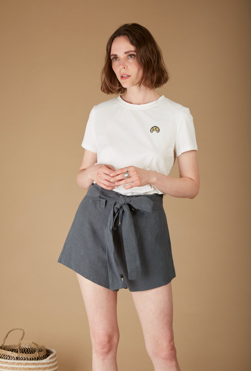 Grossiste Andy & Lucy - Short en lin a ceinture