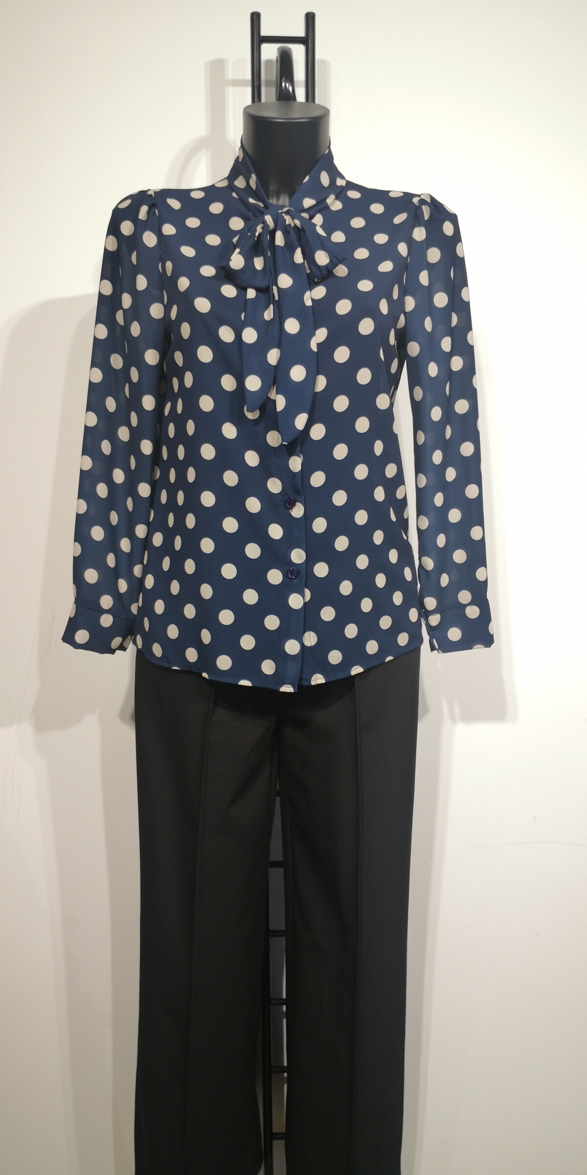Wholesaler ANNE LOU'S - Long sleeve bow shirt