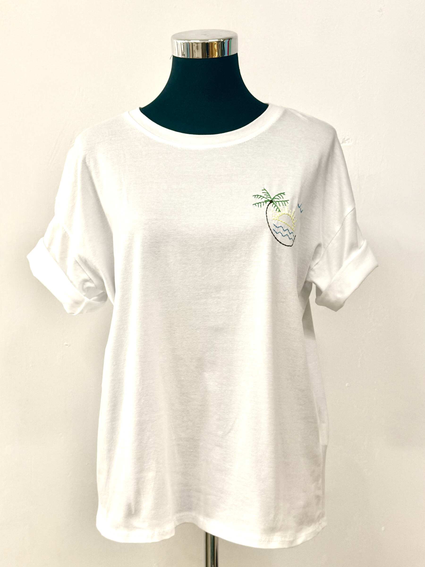 Wholesaler ANNE LOU'S - Palm embroidered t-shirt