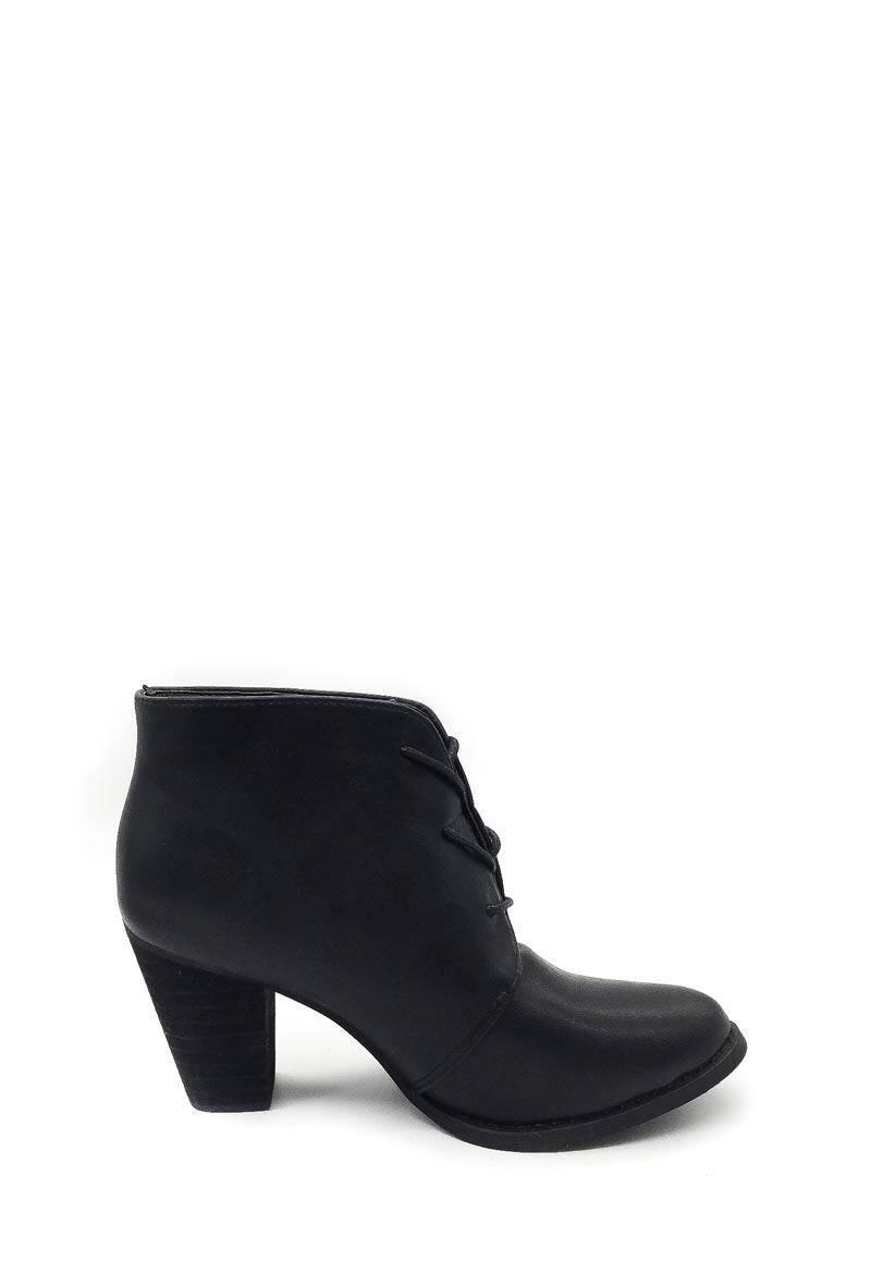 Wholesaler Anoushka (Shoes) - Bottines en simili cuir avec un talon de 8cm et lacets.
Semelle intérieure en cuir