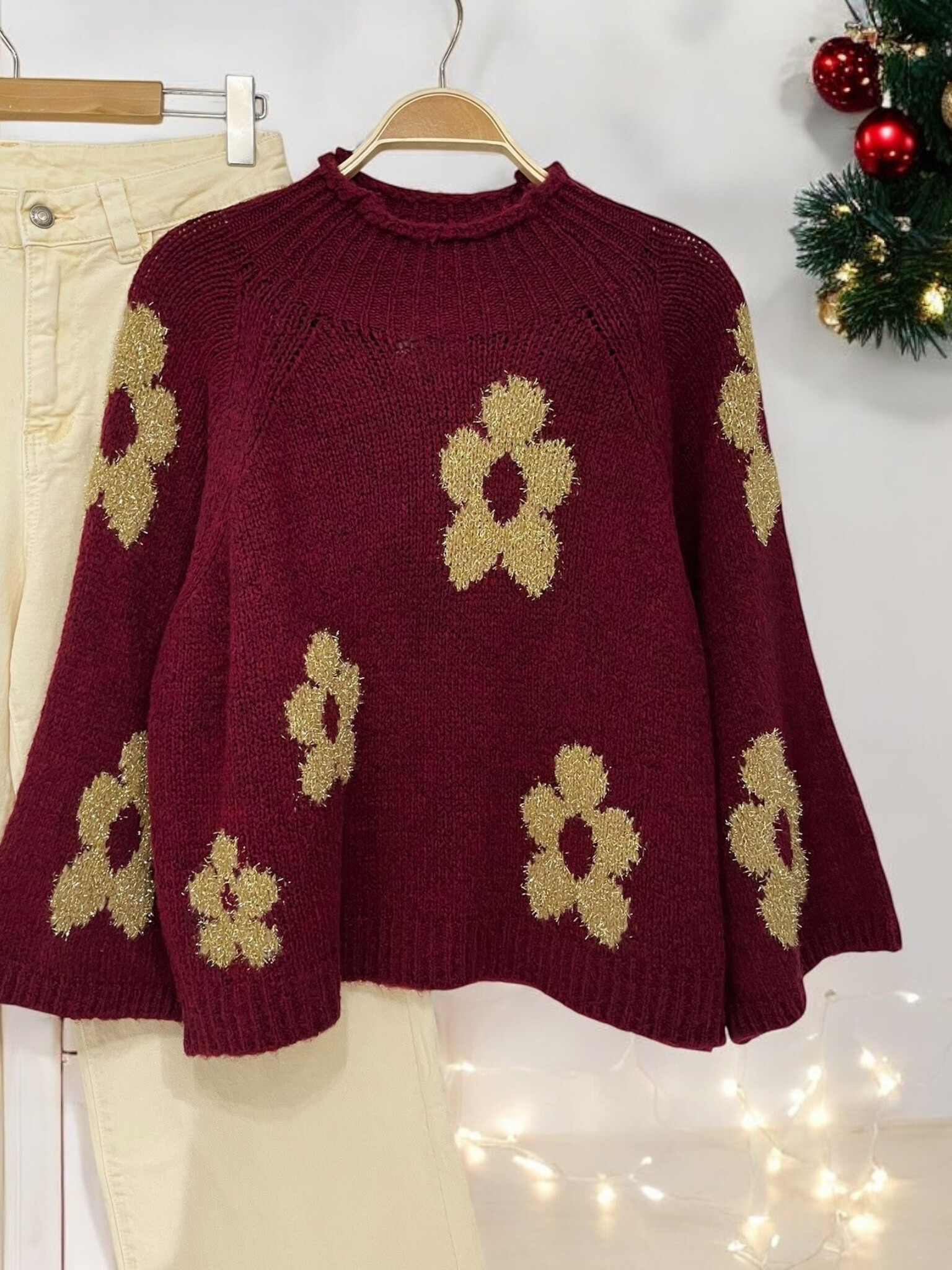 Wholesaler APRIL VINTAGE - FLOWERS SWEATER