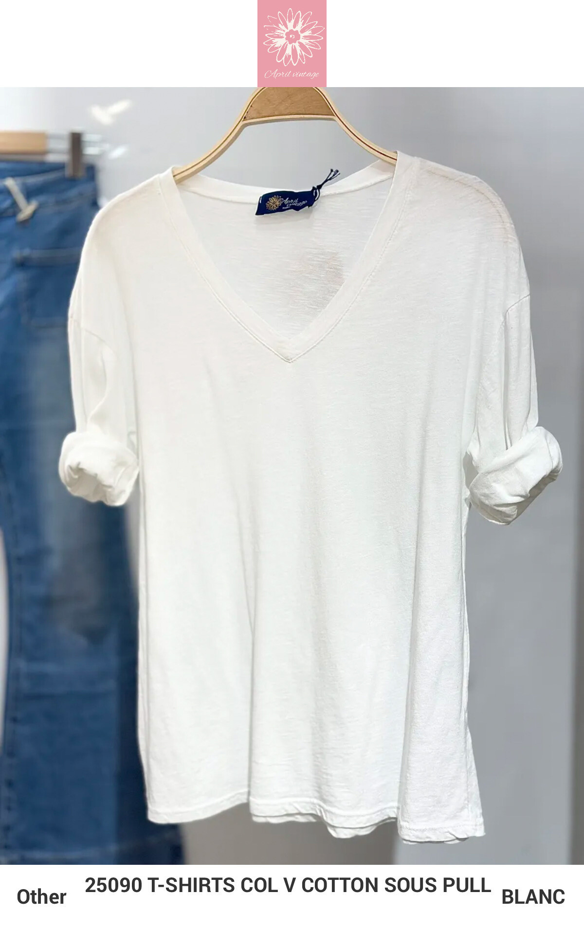 Wholesaler APRIL VINTAGE - Basic cotton t-shirt V-neck