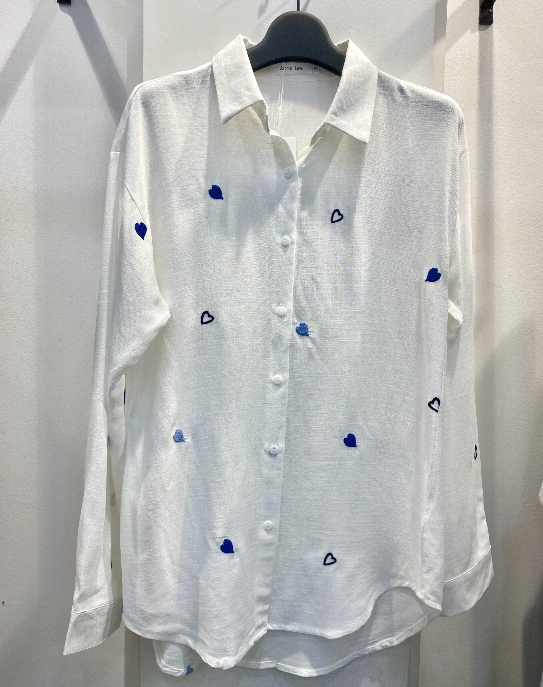 Wholesaler Archie Love - embroidered shirt
