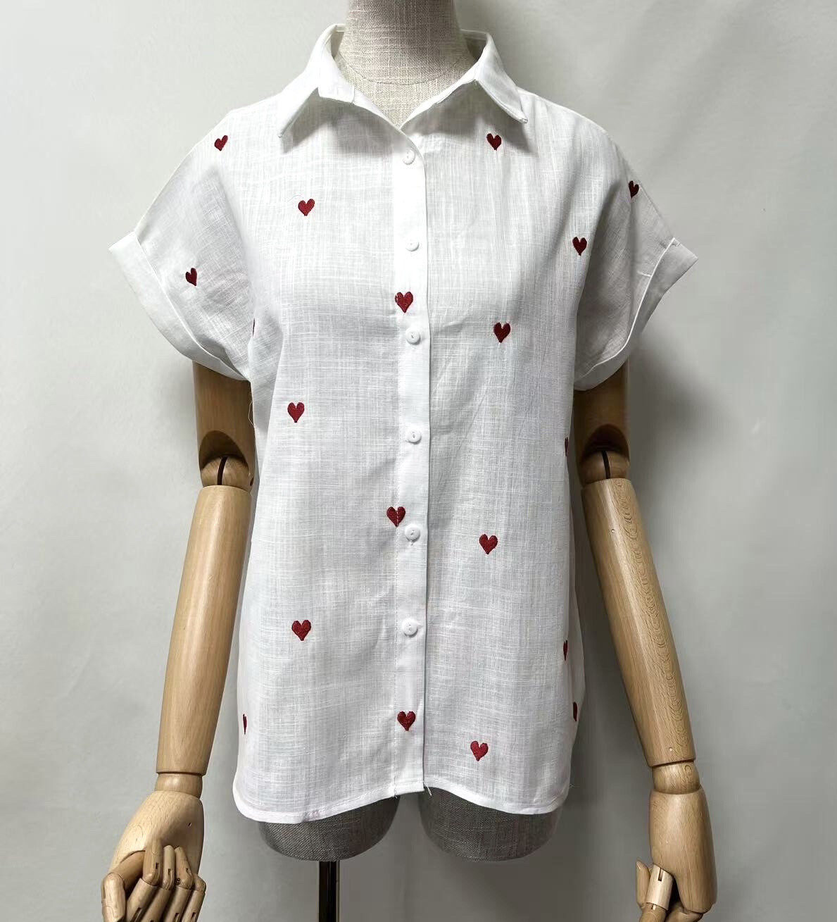 Wholesaler Archie Love - embroidered shirt