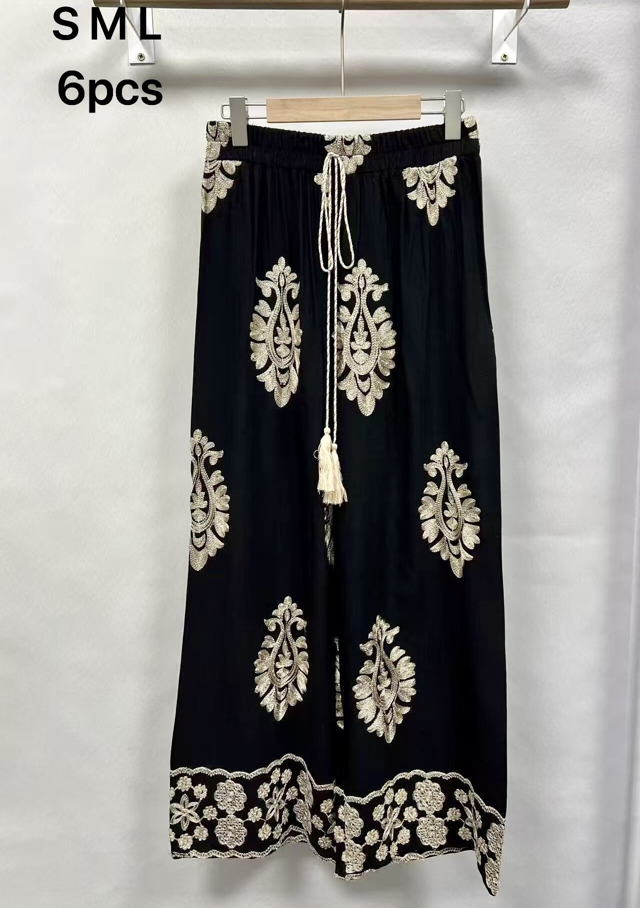 Wholesaler Archie Love - embroidered pants