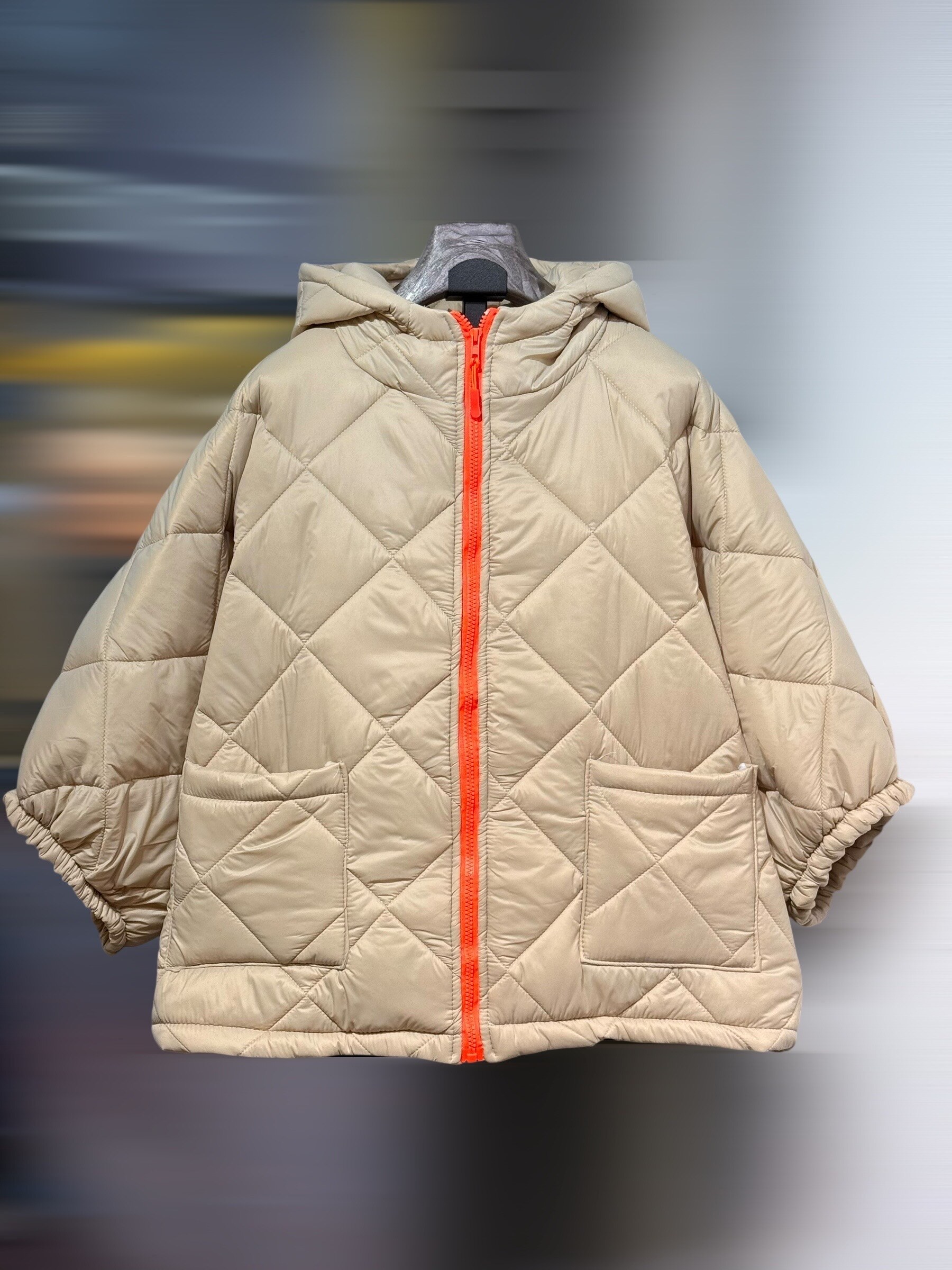 Wholesaler AROMA - puffy jacket