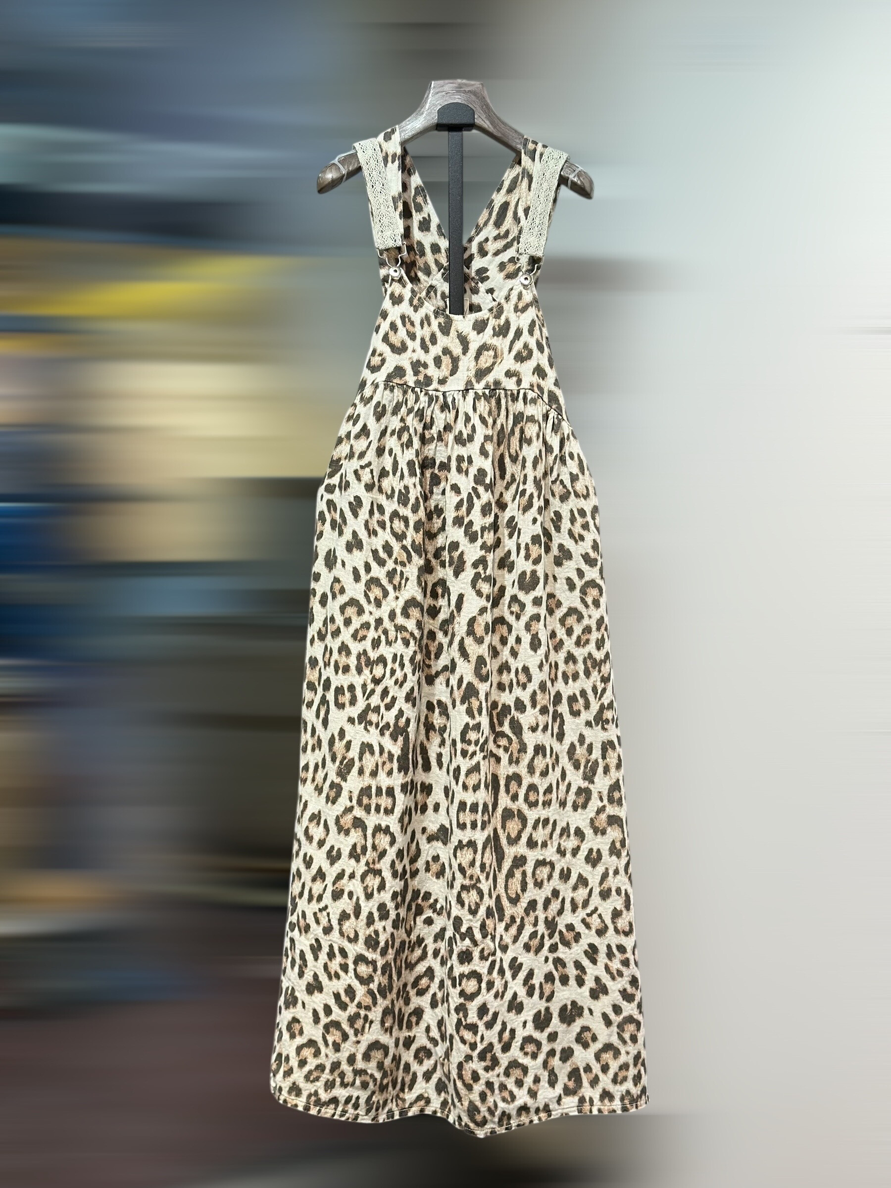 Großhändler AROMA - Leoparden Kleid