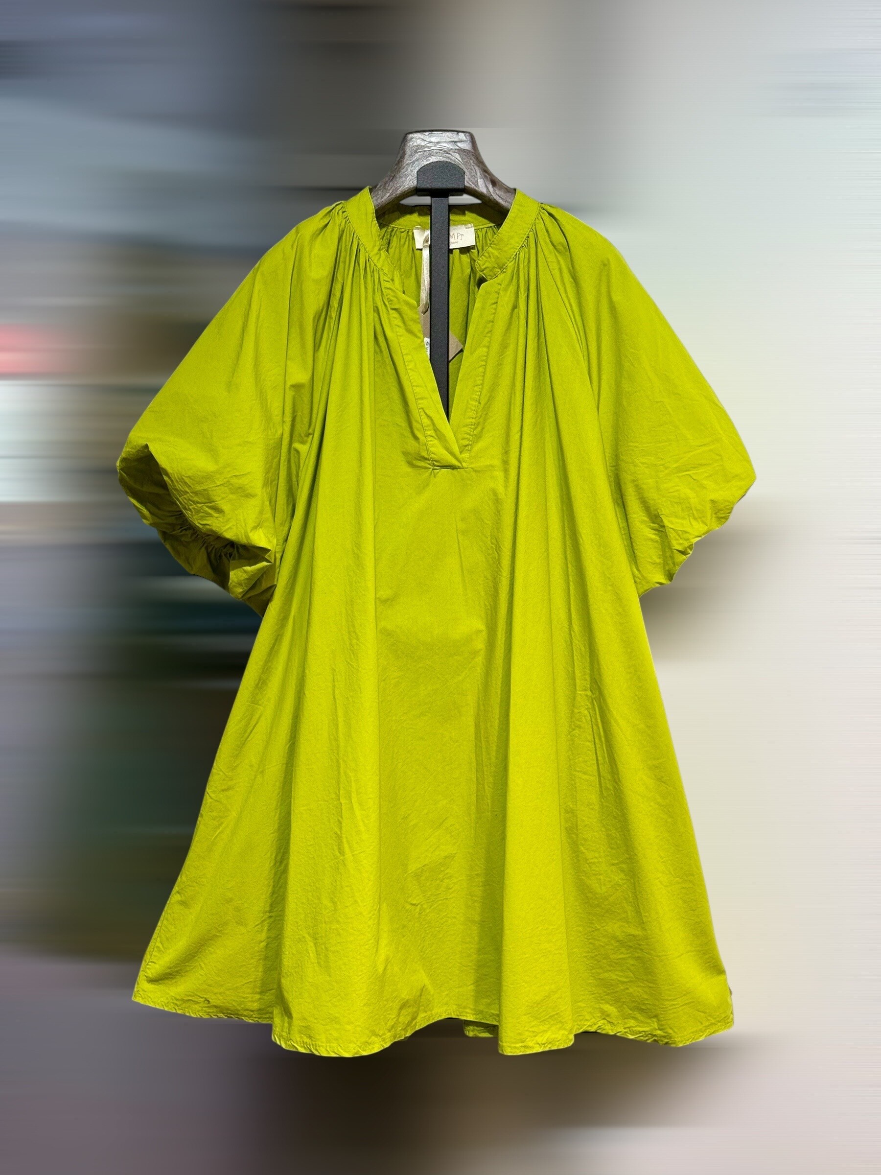 Wholesaler AROMA - dresses
