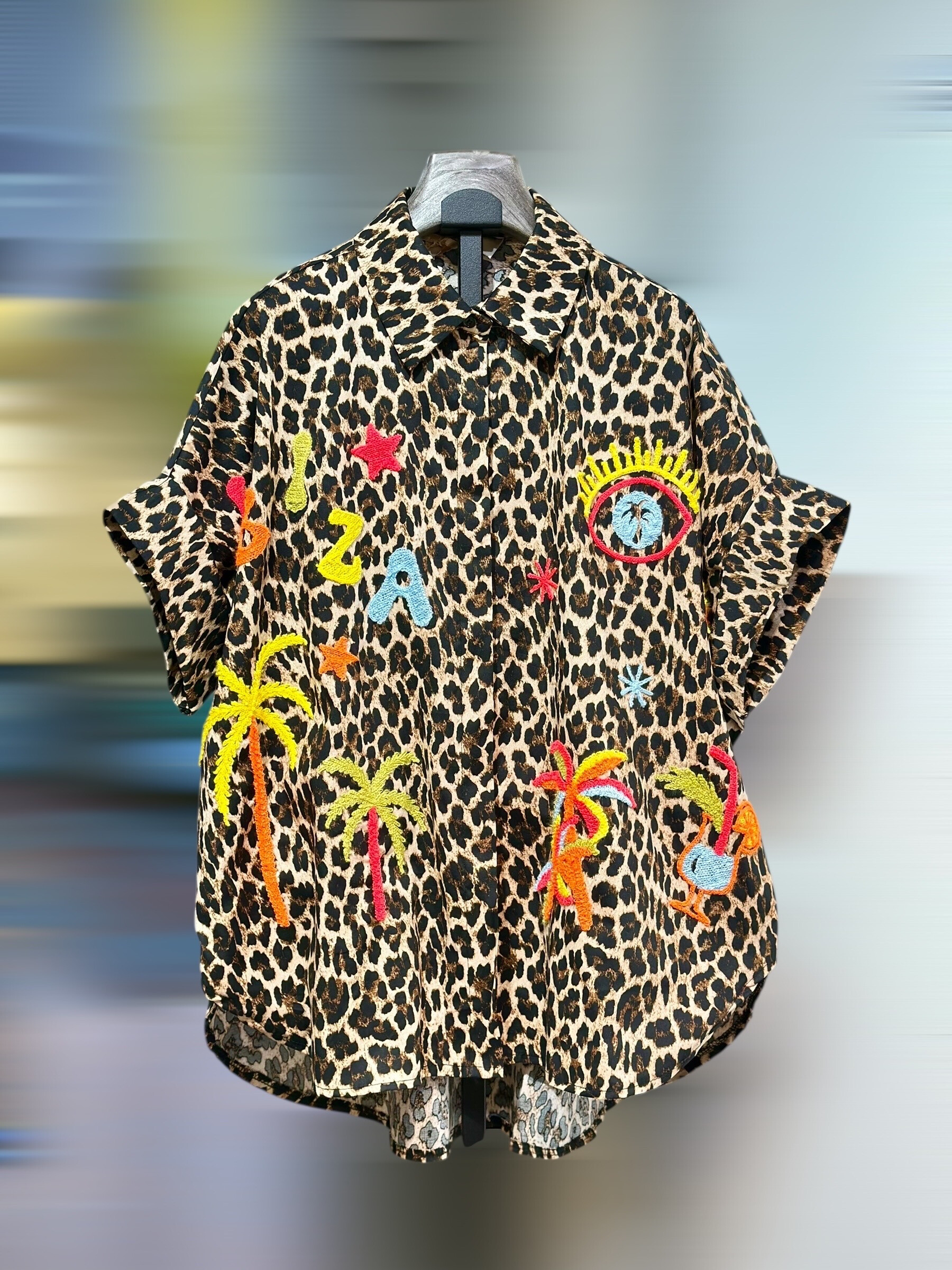 Grossiste AROMA - tunique leopards