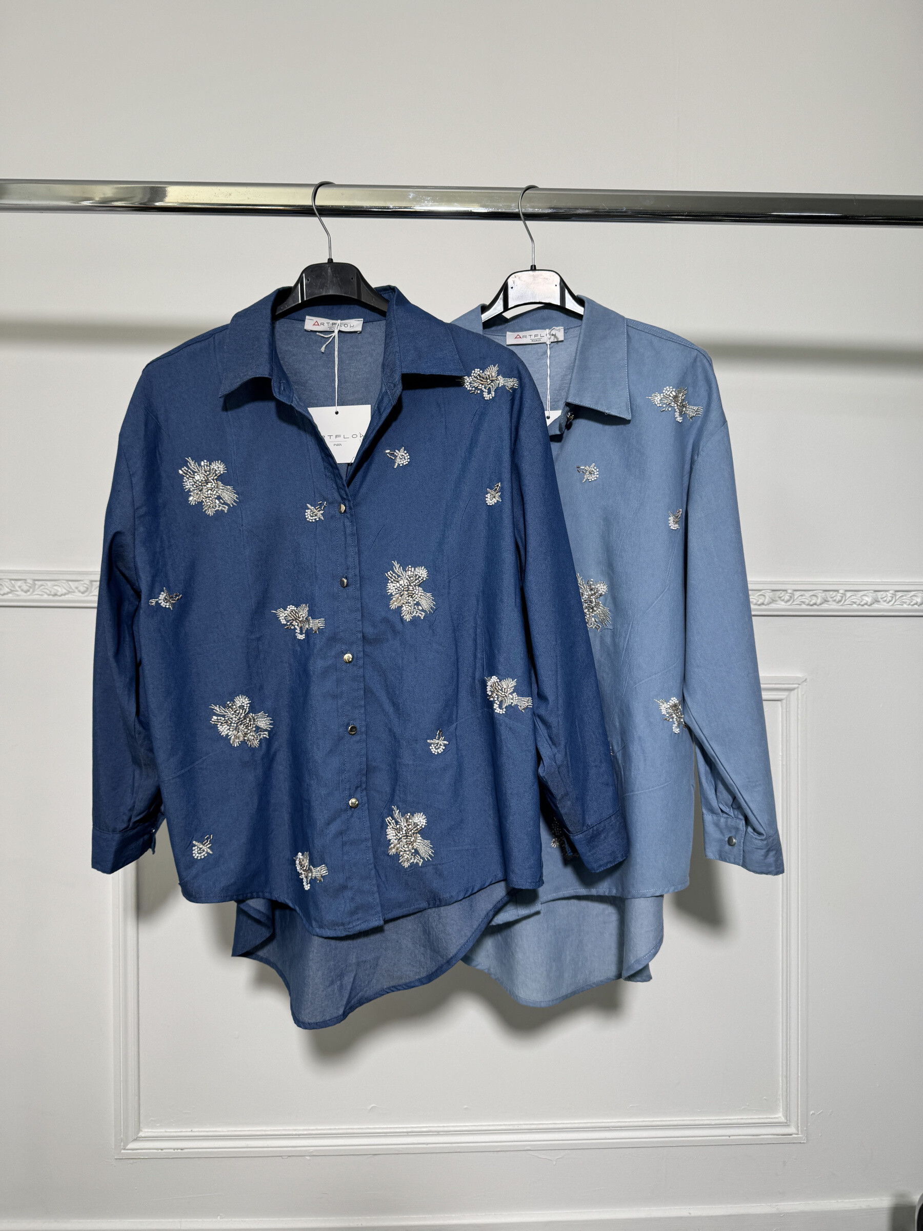 Wholesaler Artflow - Light shirt with floral patterns