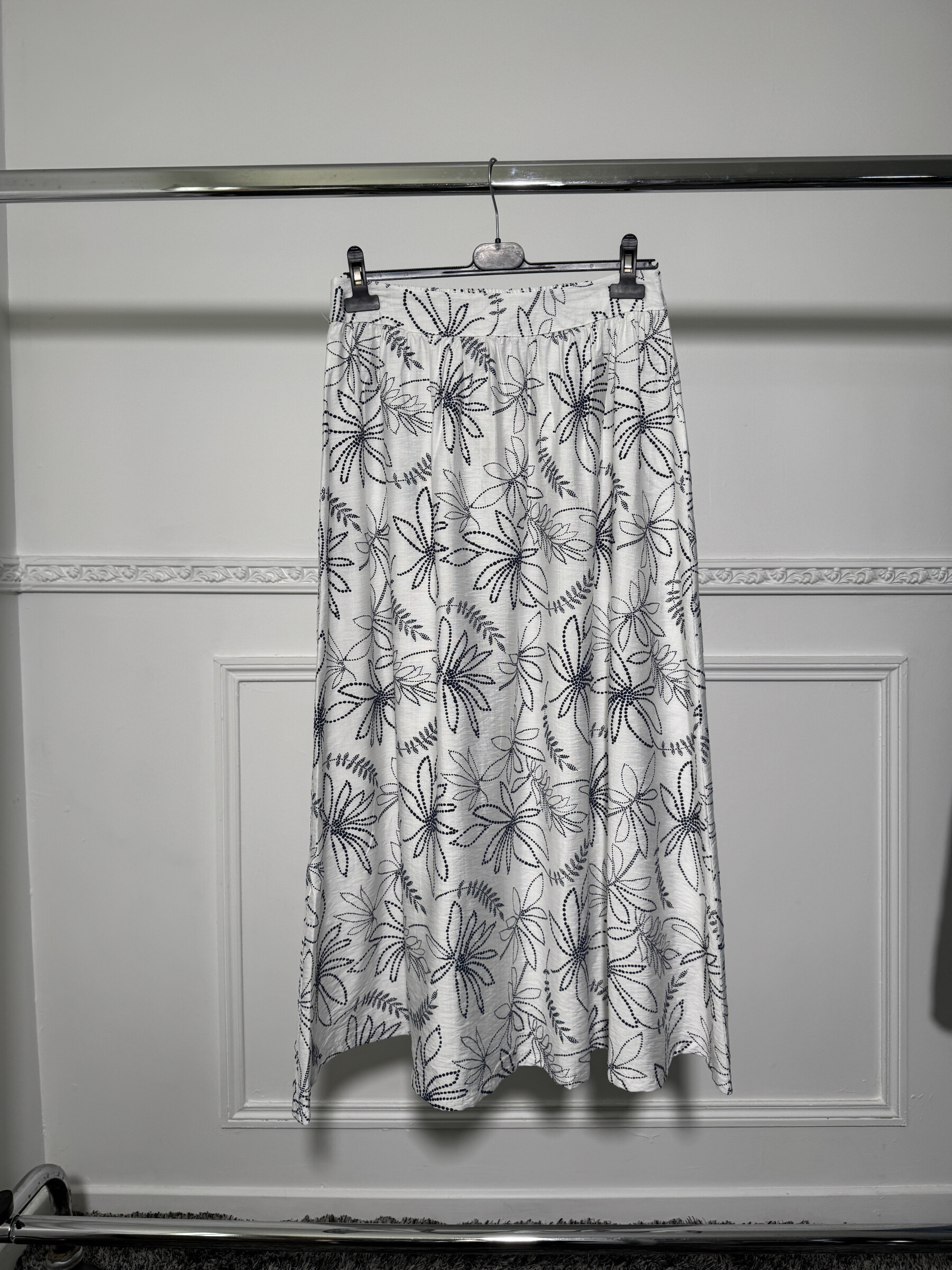 Wholesaler Artflow - Elastic skirt at the waist - Daily comfort and femininity