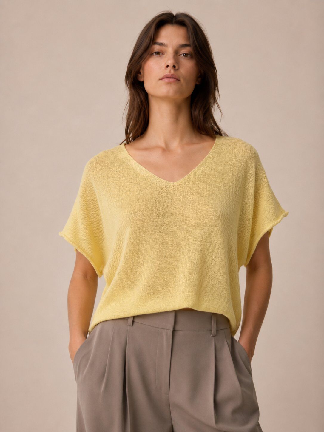 Wholesaler ARTICO MAGLIFICIO - Women's short-sleeve top in a cotton blend with a V-neck