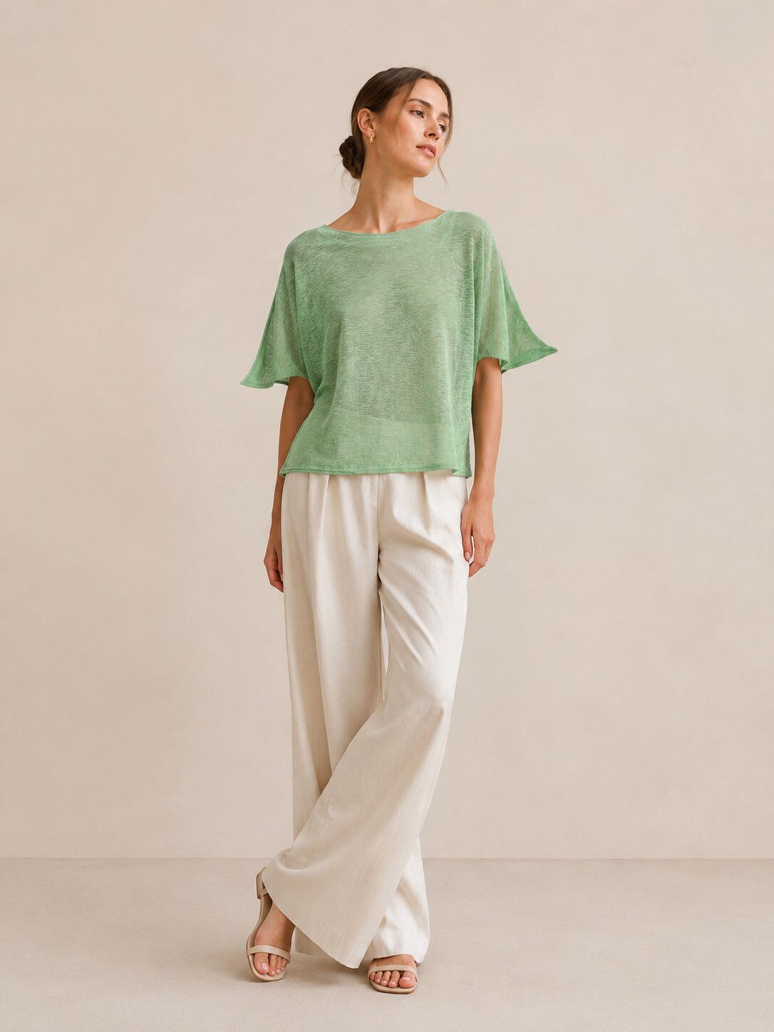 Grossiste ARTICO MAGLIFICIO - Pull léger pour femme avec effet semi-transparent et col rond