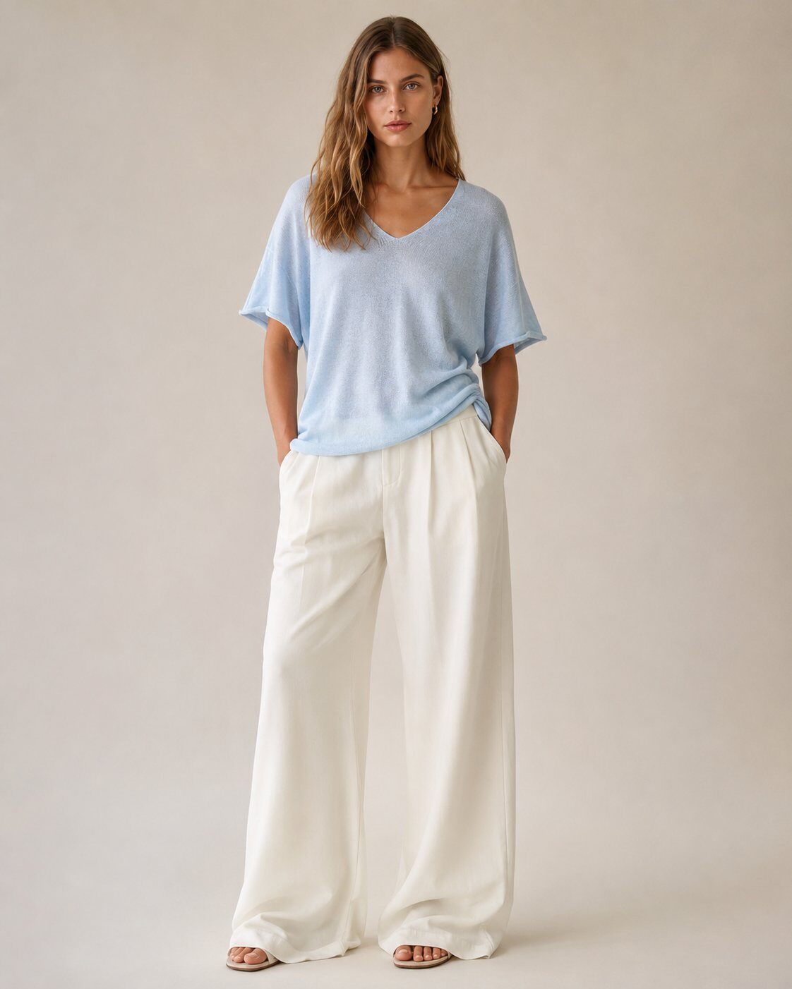 Wholesaler ARTICO MAGLIFICIO - Lightweight women's sweater with semi-transparent effect and V-neck
